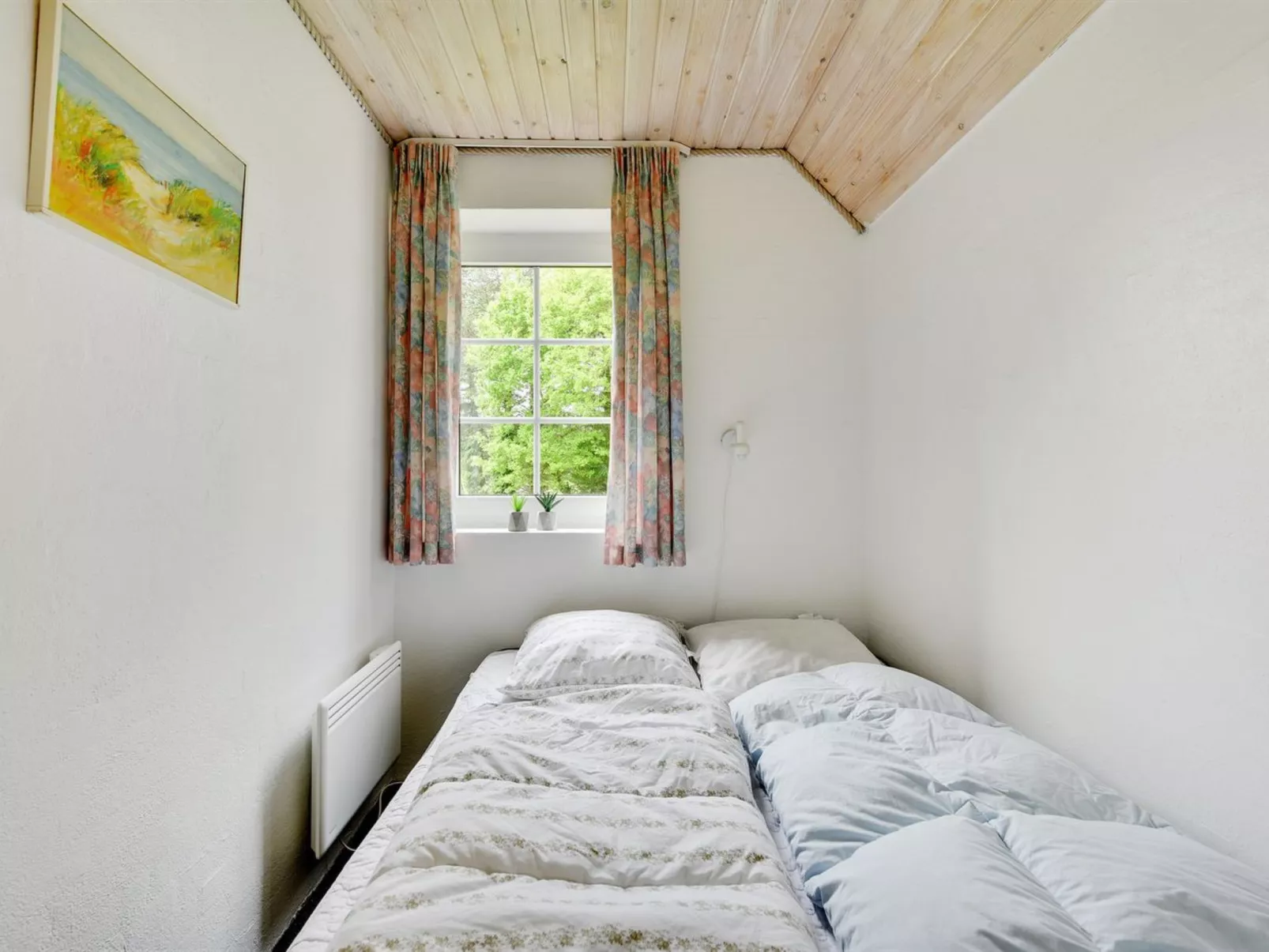 "Thana" - 1.4km from the sea-Binnen