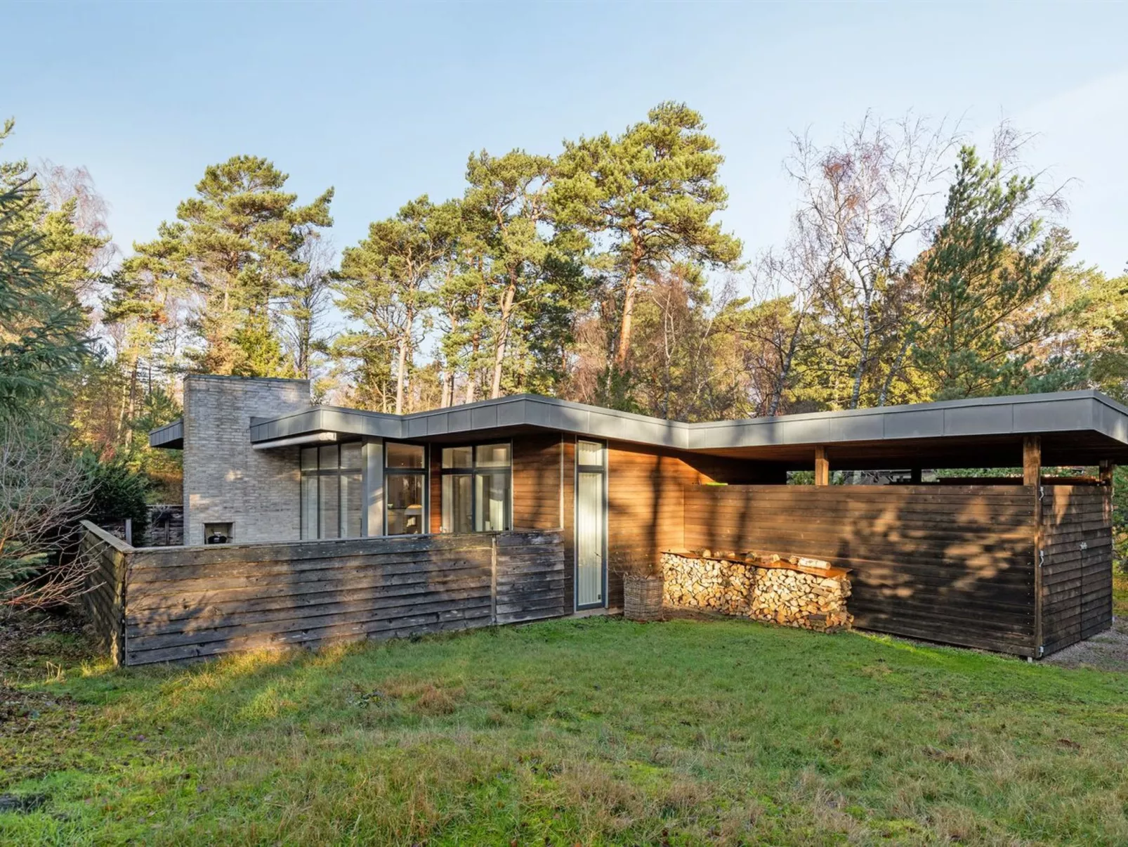 "Yrja" - 150m from the sea-Binnen