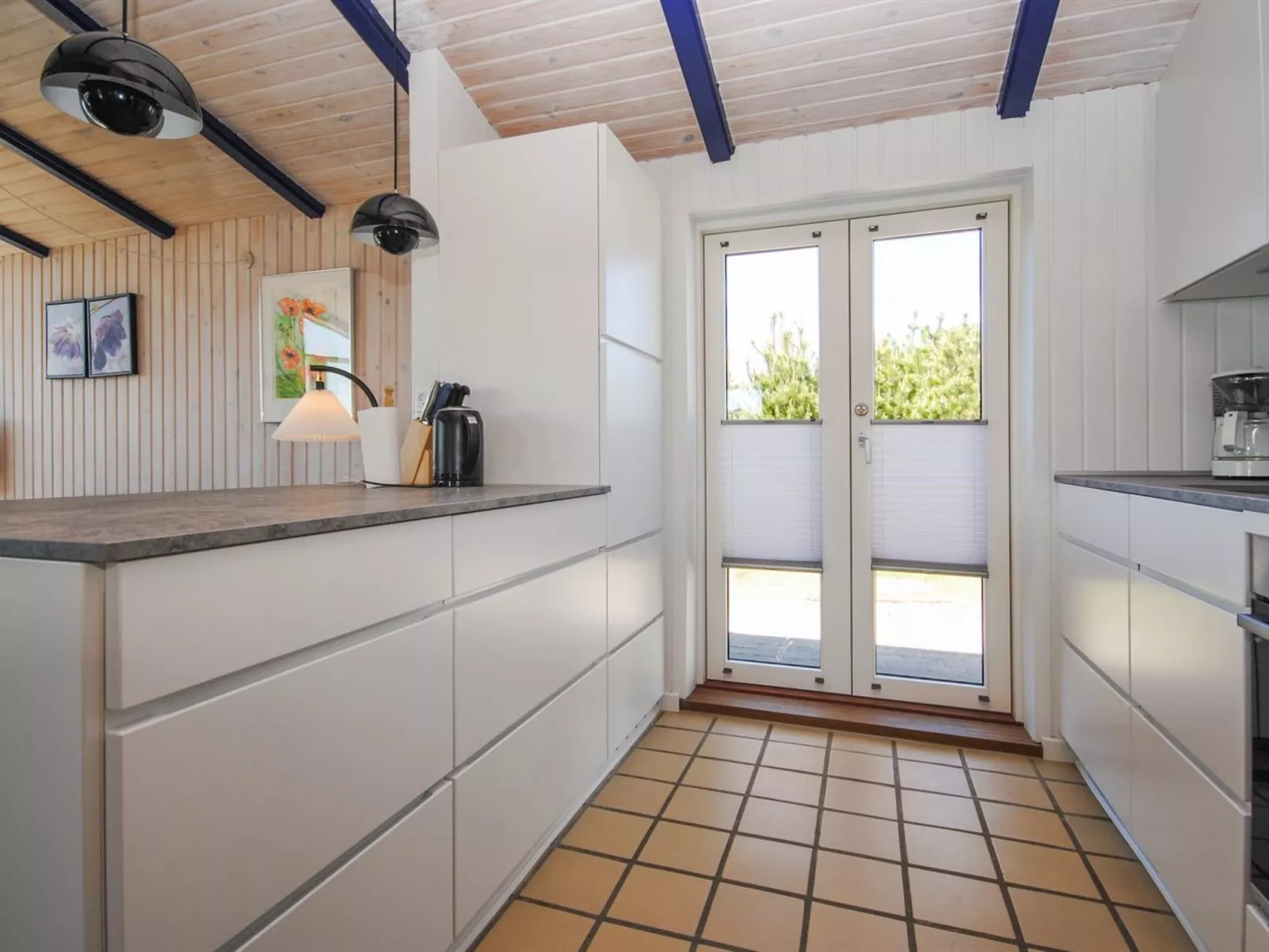 "Jerrik" - 900m from the sea-Binnen