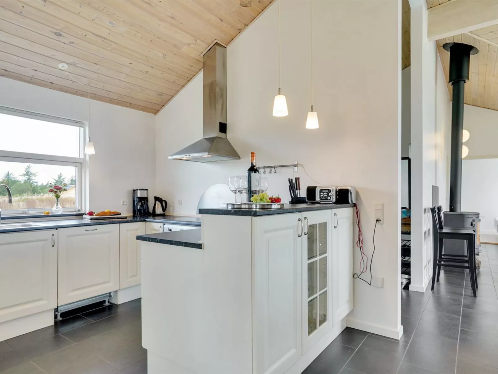 "Sulki" - 3.5km from the sea-Binnen