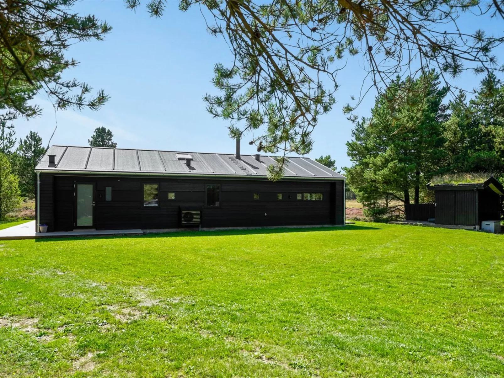 "Tea" - 2.7km from the sea-Buiten