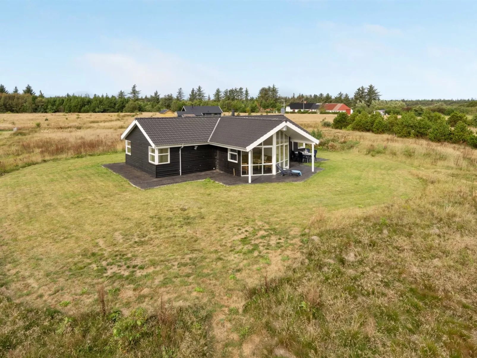 "Sulki" - 3.5km from the sea-Buiten