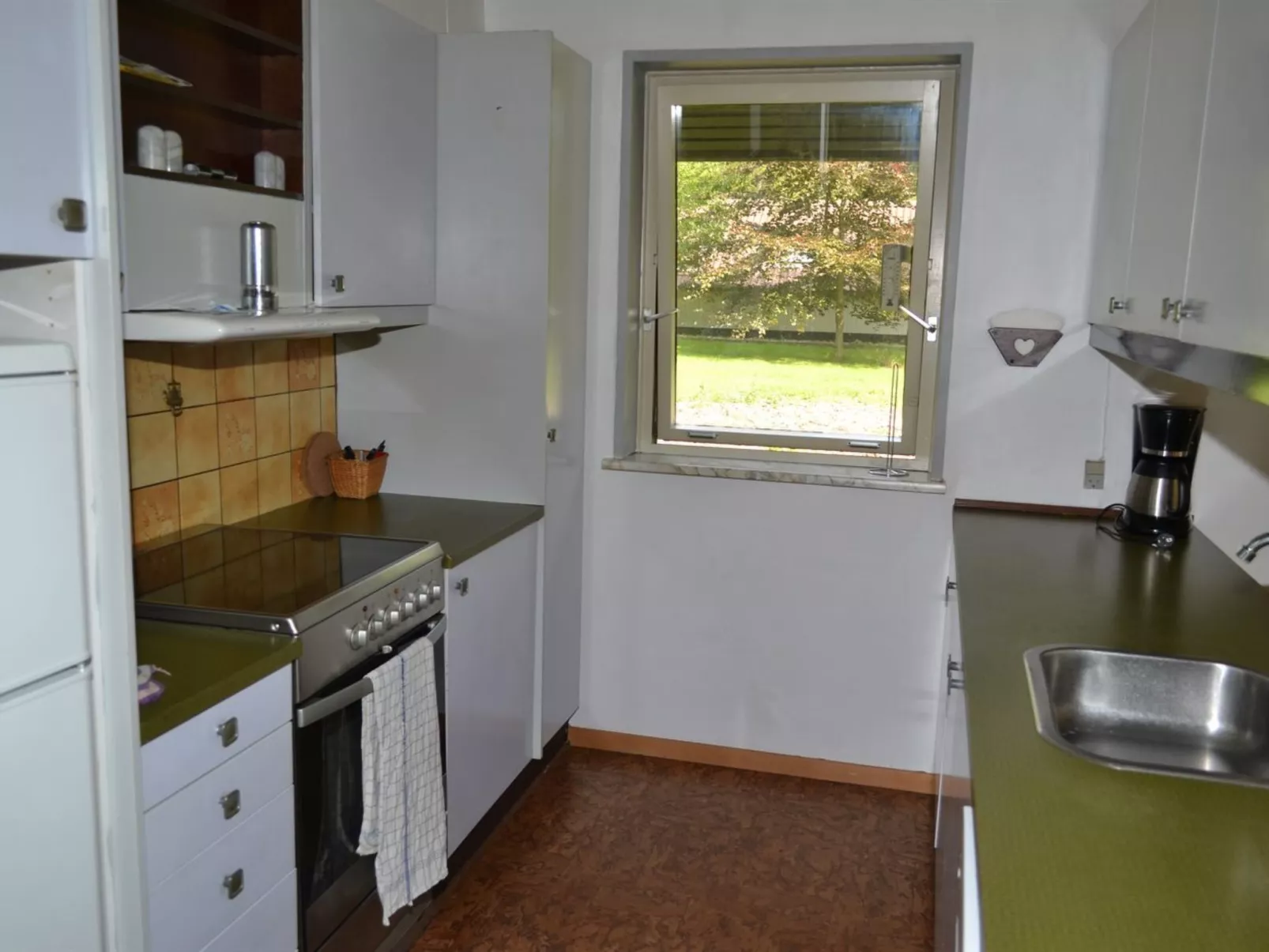 "Florinka" - 31km from the sea-Binnen