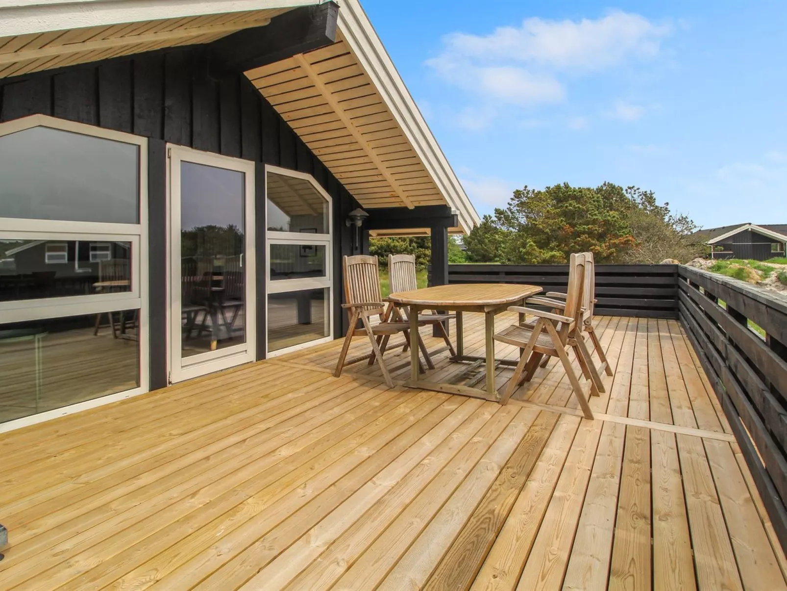 "Skyler" - 1km from the sea-Binnen