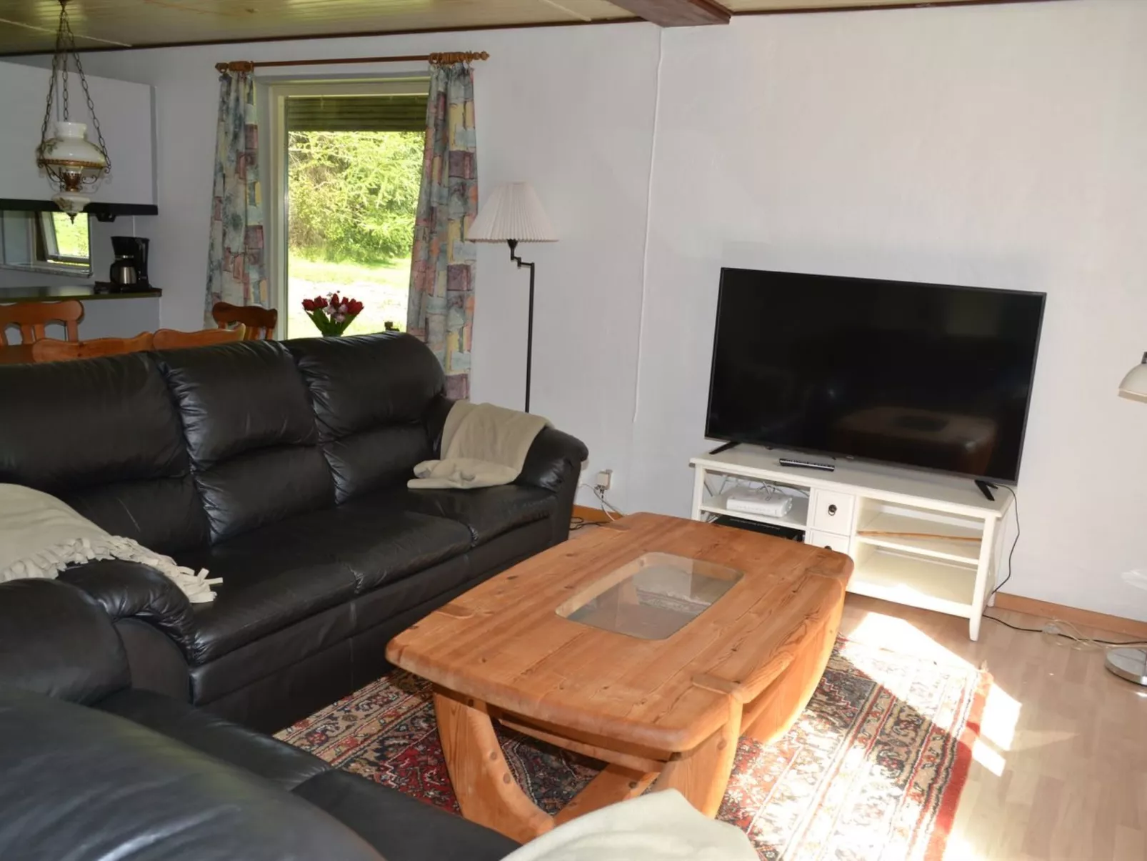 "Florinka" - 31km from the sea-Binnen