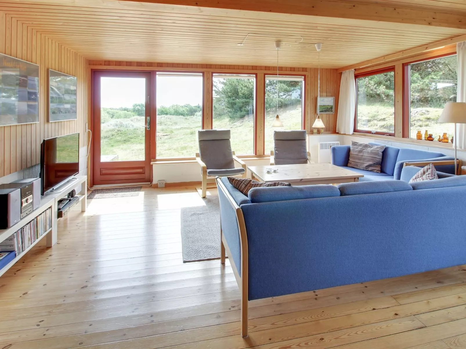 "Sweni" - 800m from the sea-Binnen