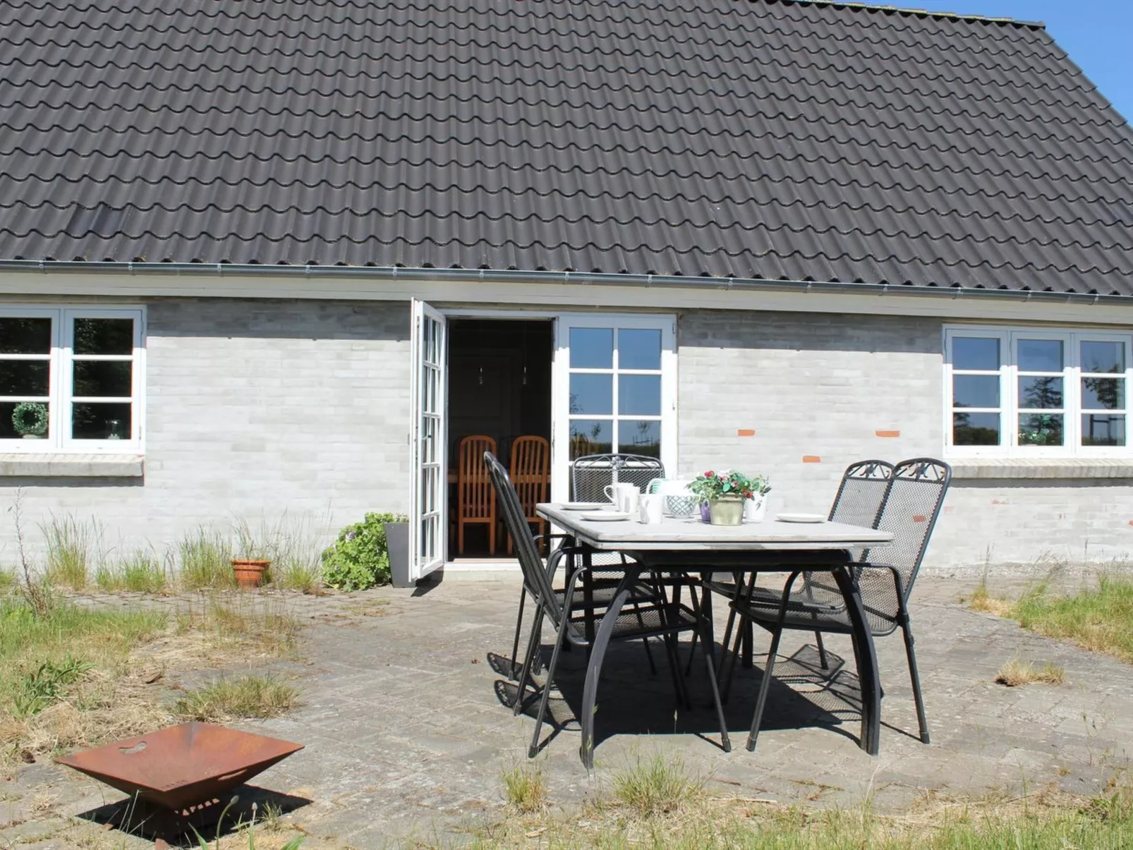 "Merrit" - 4.6km to the inlet-Buiten
