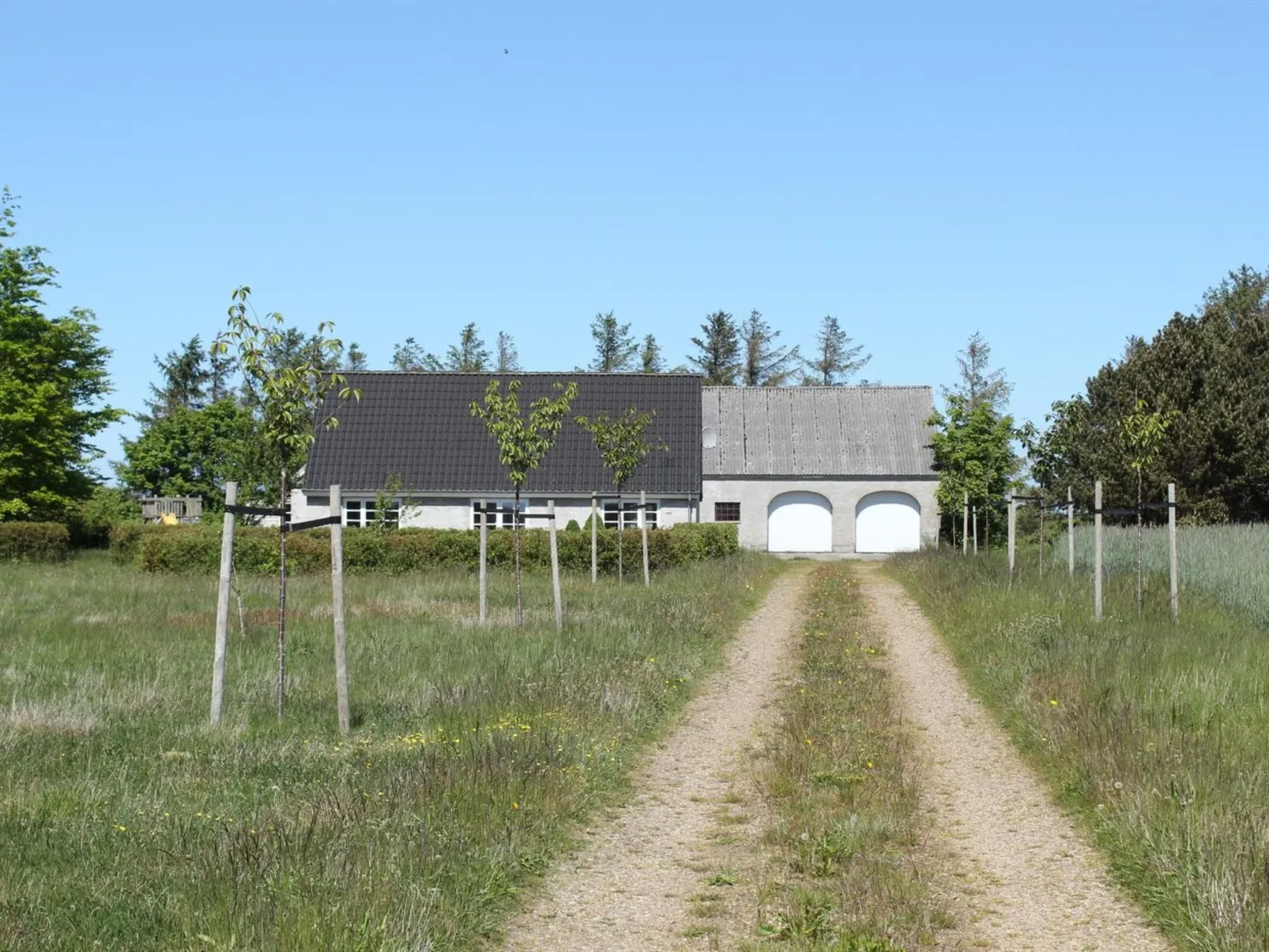 "Merrit" - 4.6km to the inlet-Buiten