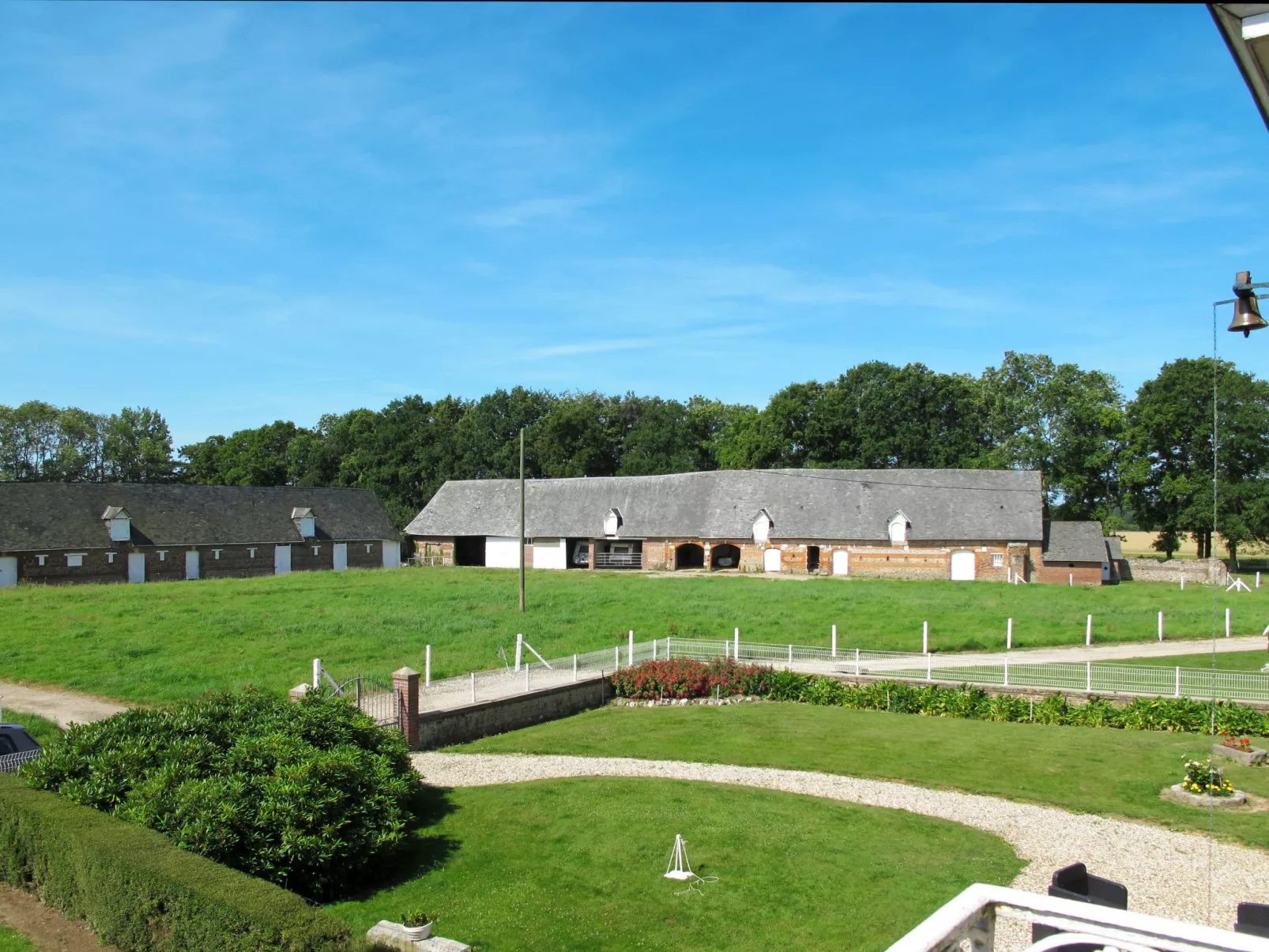 Le Domaine du Vasouy-Buiten
