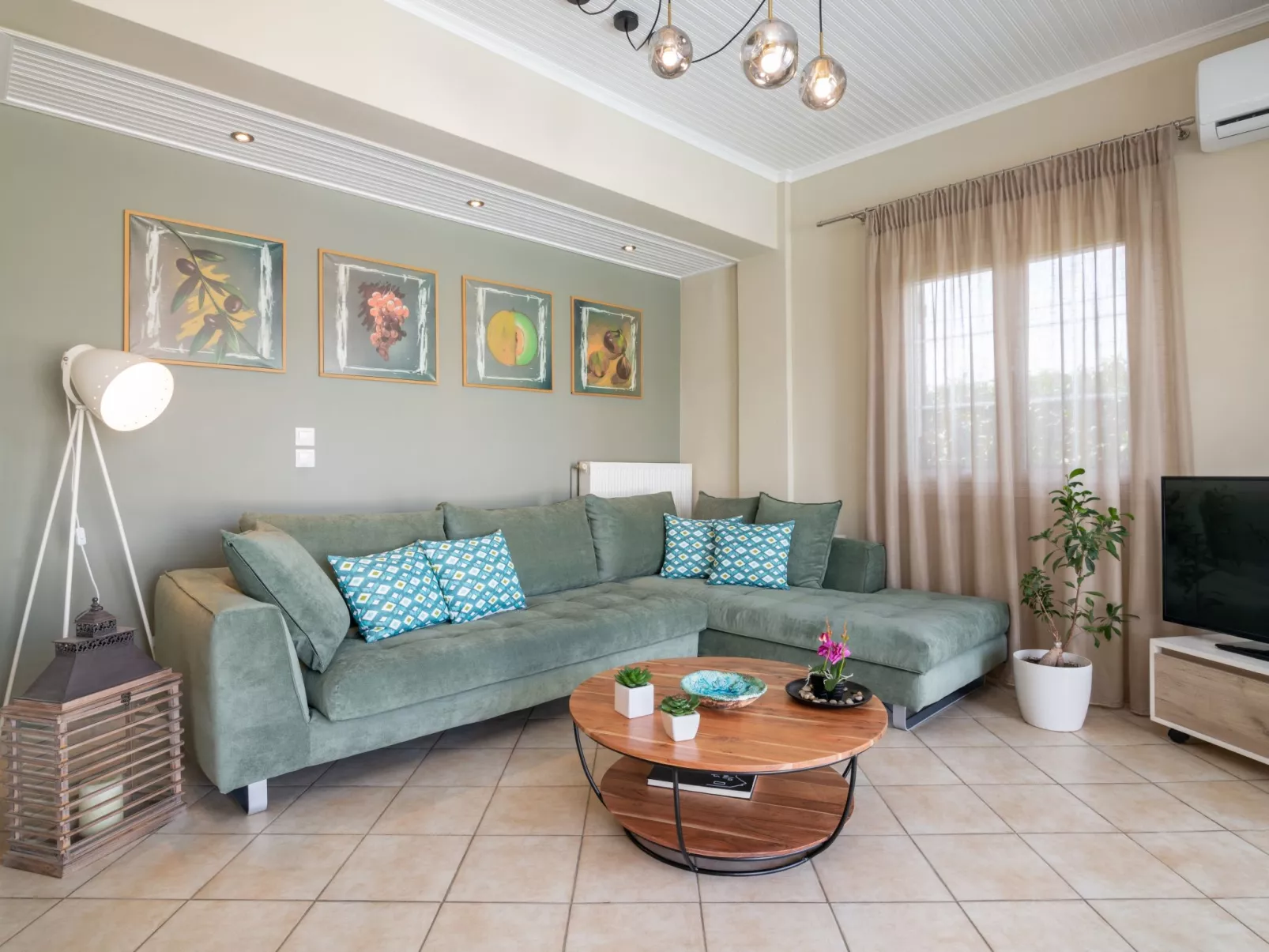 Madini Luxury Villa-Binnen