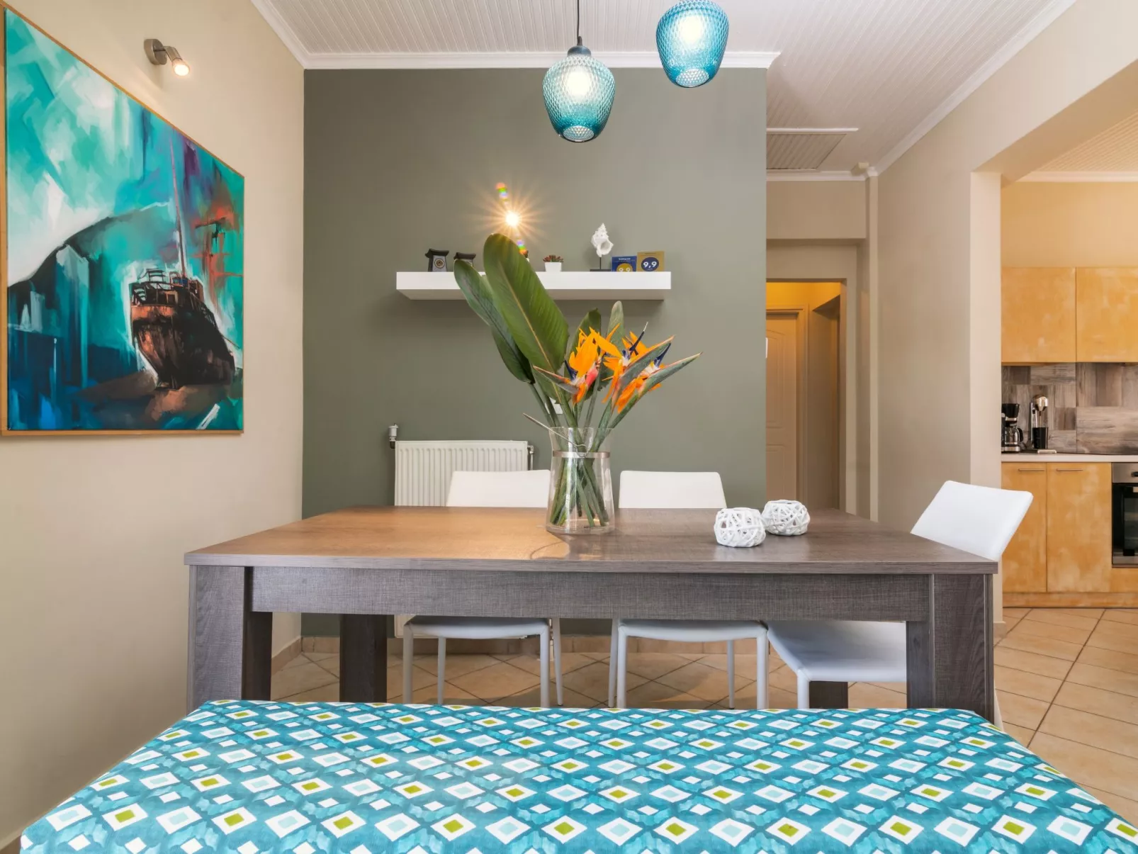 Madini Luxury Villa-Binnen