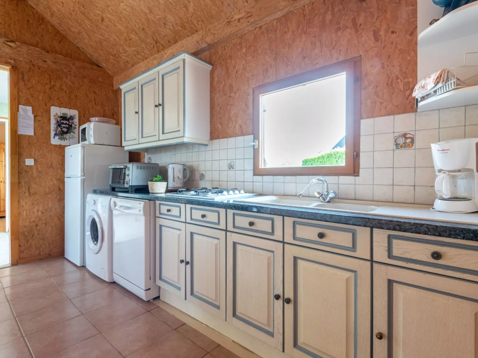 Le Petit Chalet-Binnen