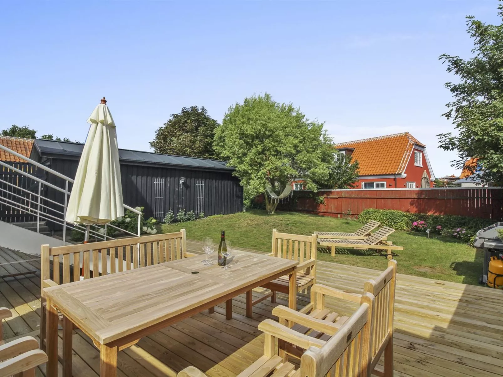 "Elka" - 100m from the sea-Binnen