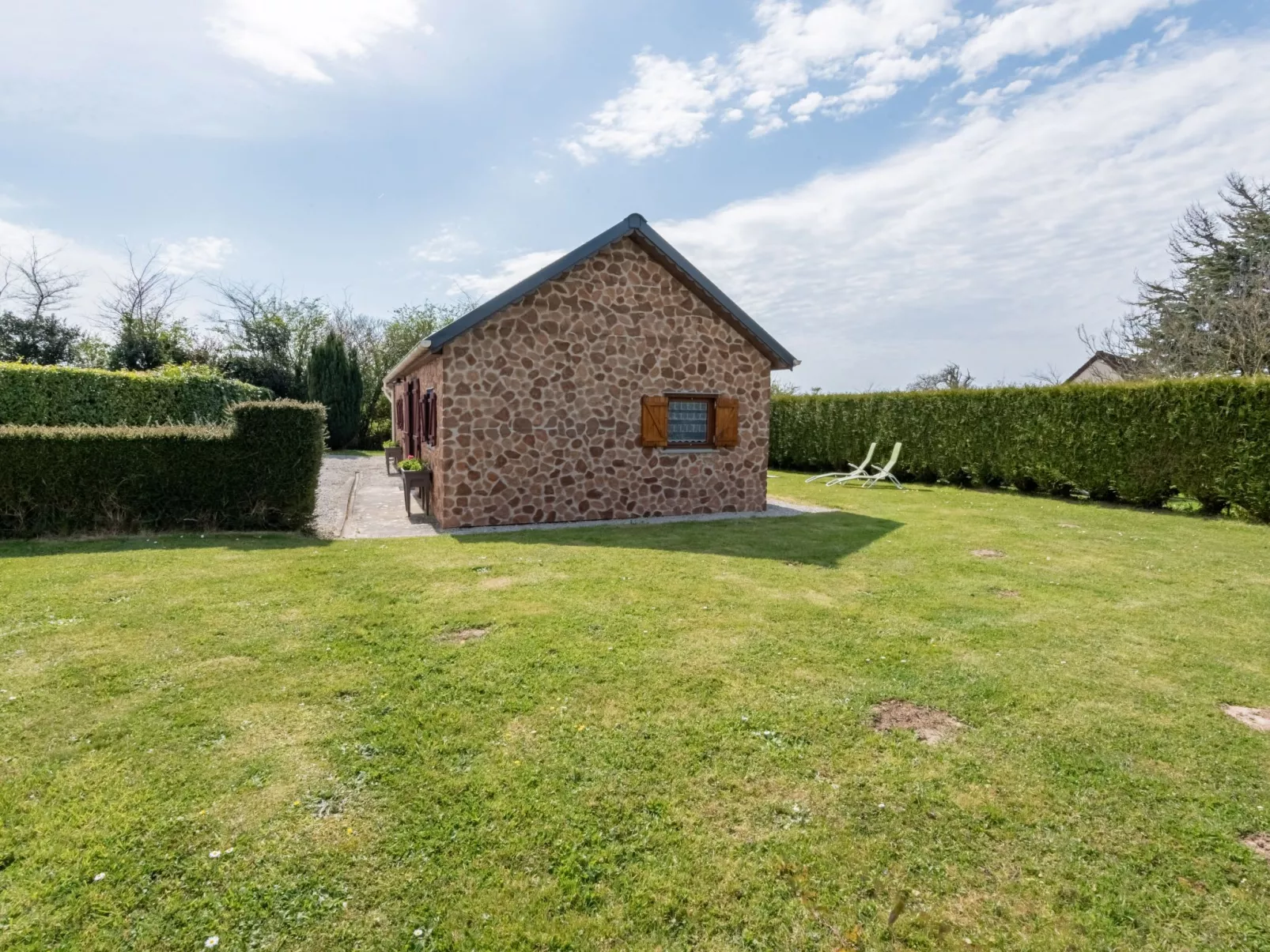 Le Petit Chalet-Buiten