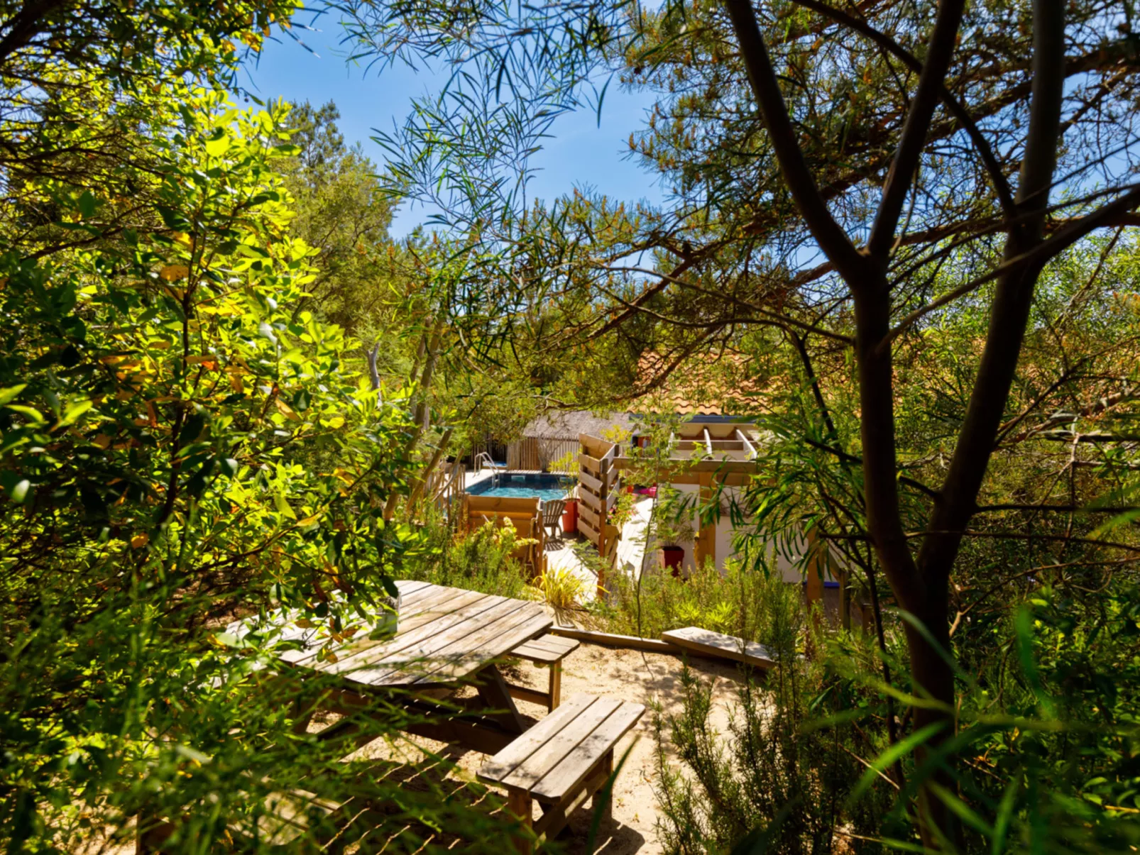 La Maison Flottée-Buiten