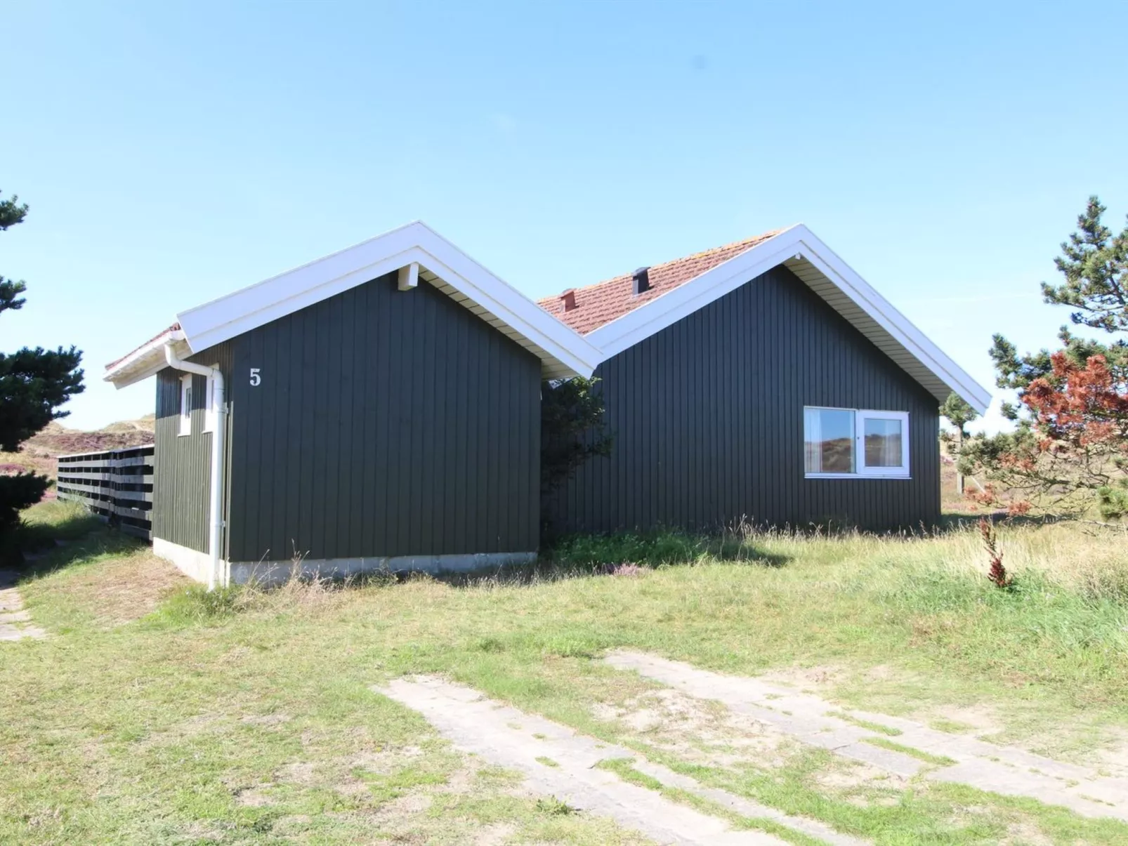 "Lilja" - 1.5km from the sea-Buiten