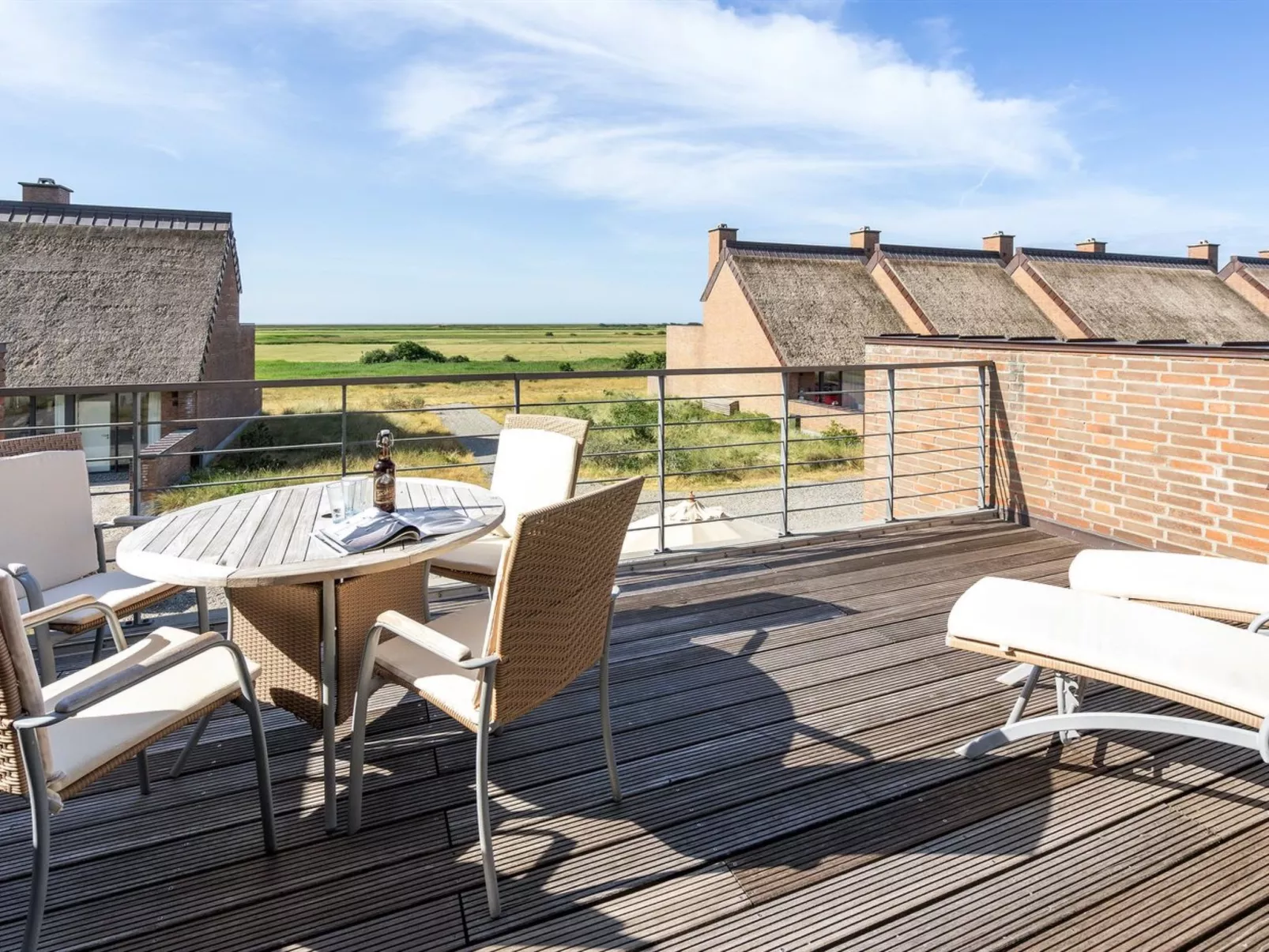"Helgo" - 250m from the sea-Buiten
