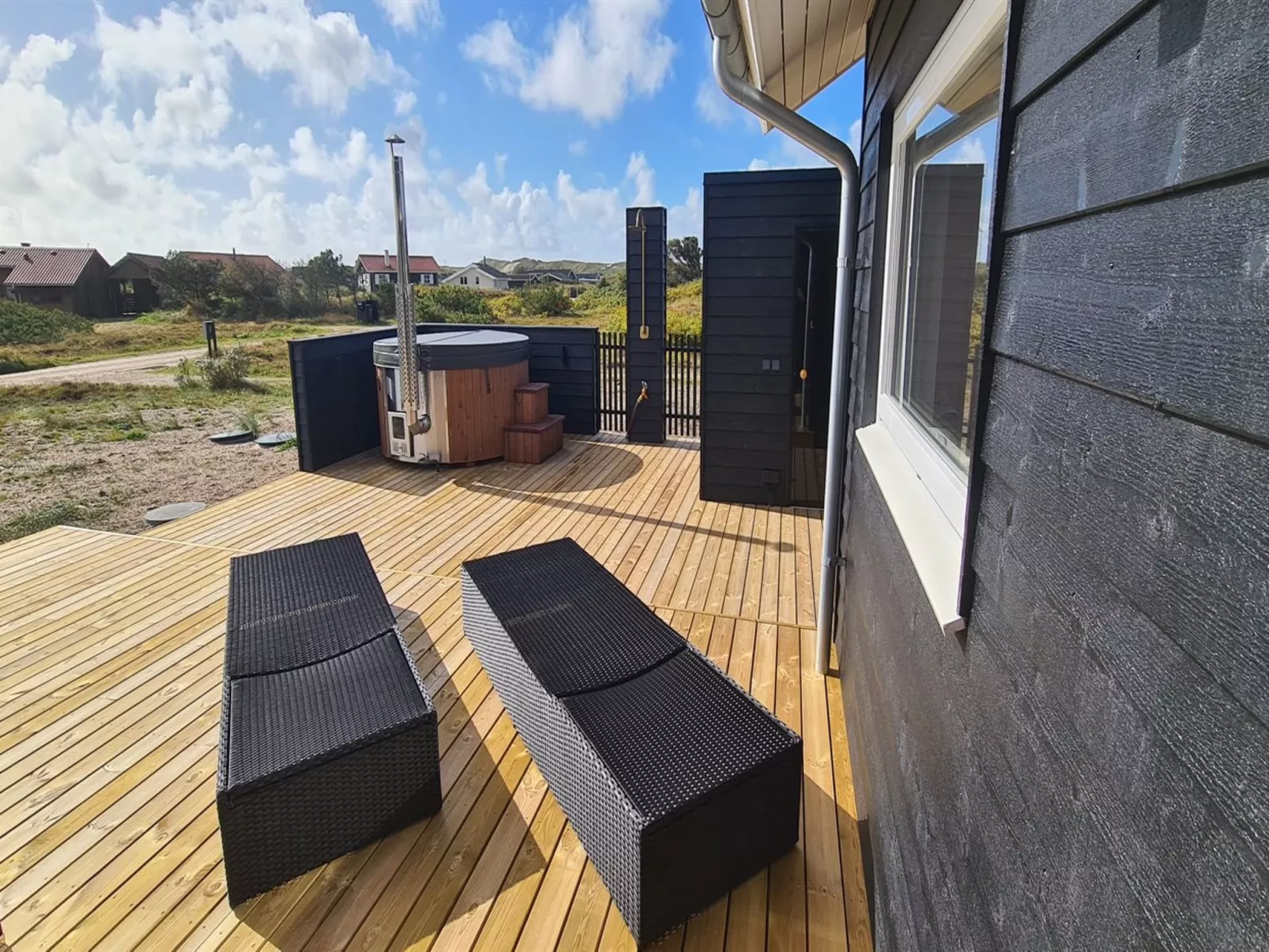 "Tola" - 450m from the sea-Binnen