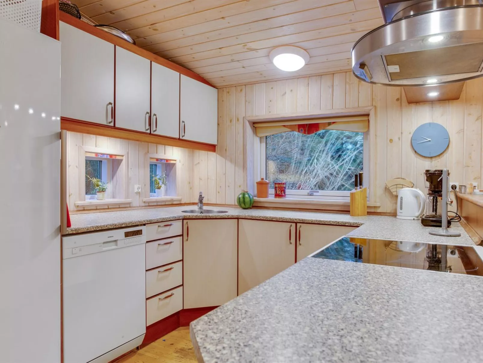 "Eljena" - 600m from the sea-Binnen
