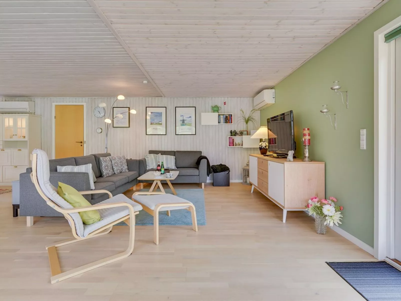 "Niina" - 800m from the sea-Binnen