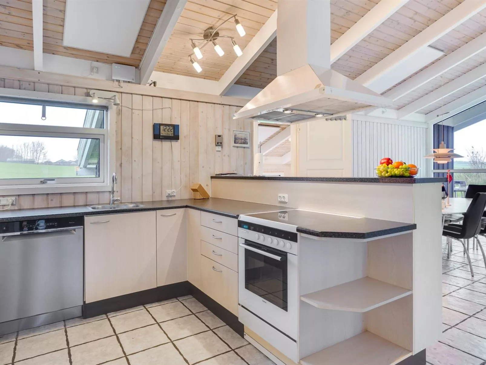 "Rik" - 350m from the sea-Binnen