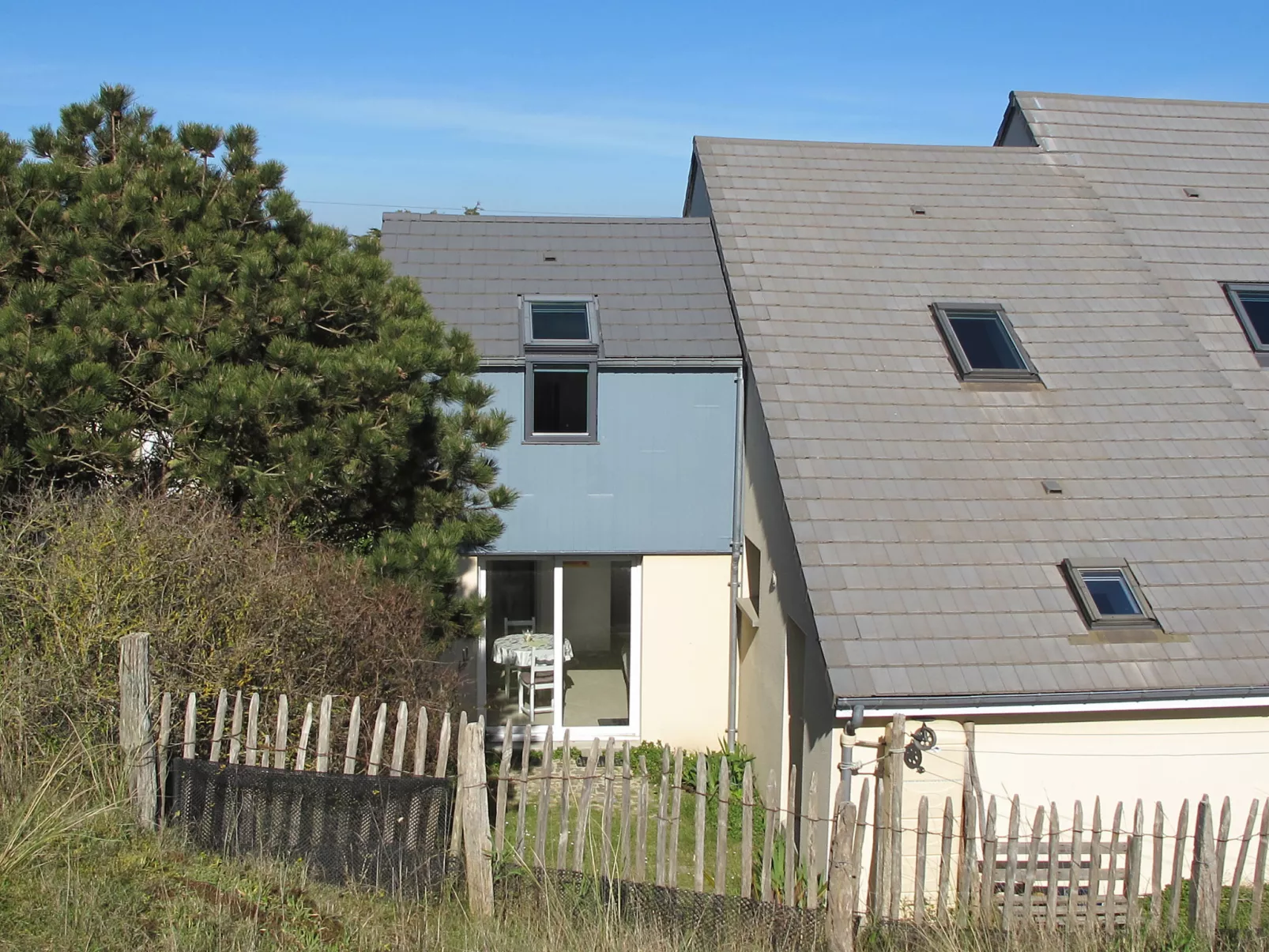 La Plage-Buiten
