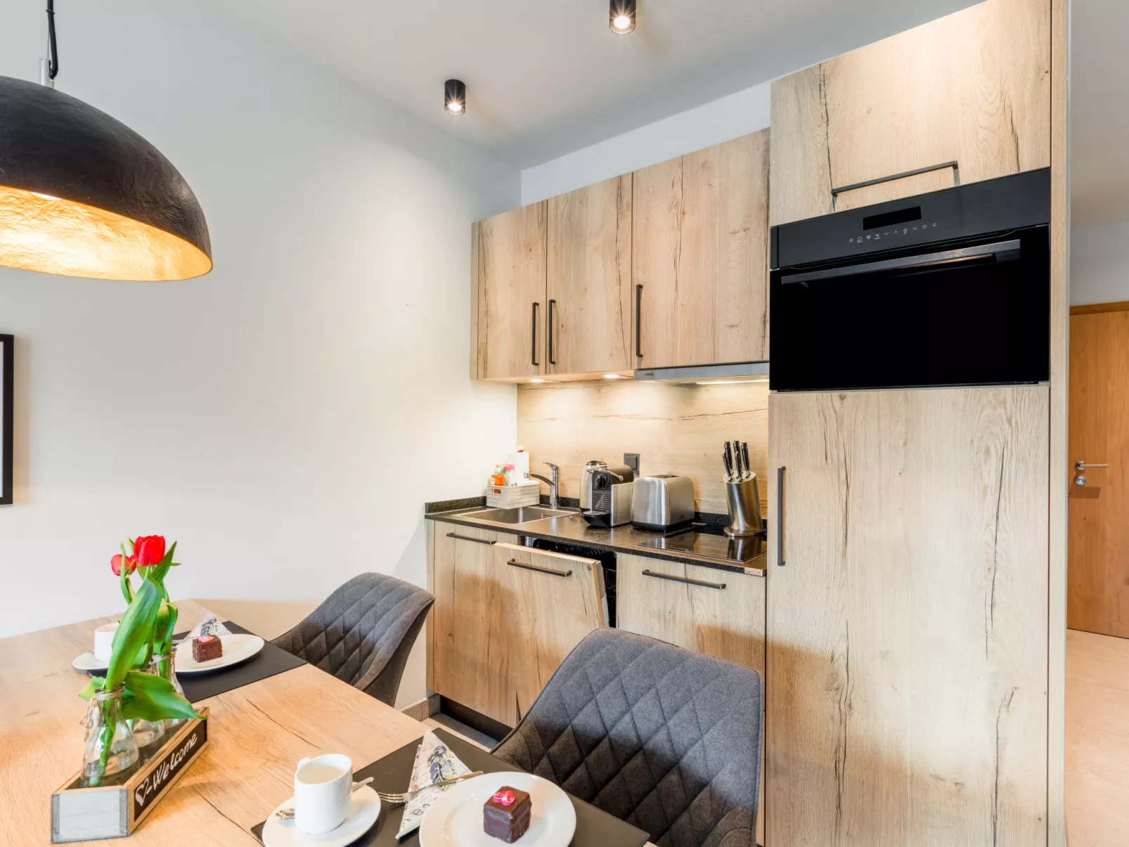 Emma Deluxe Aparthotel-Binnen
