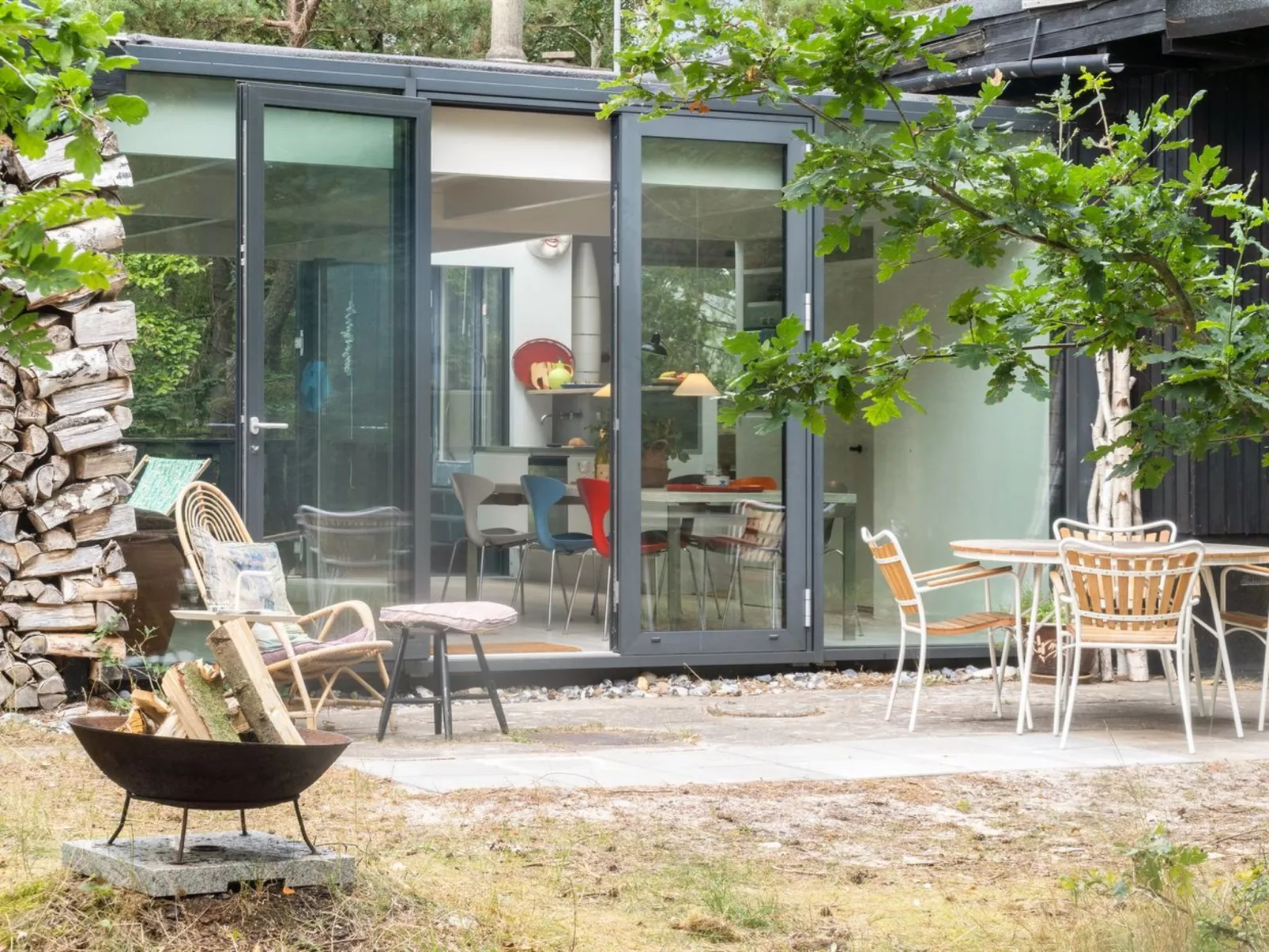 "Smillaaraq" - 150m from the sea-Buiten