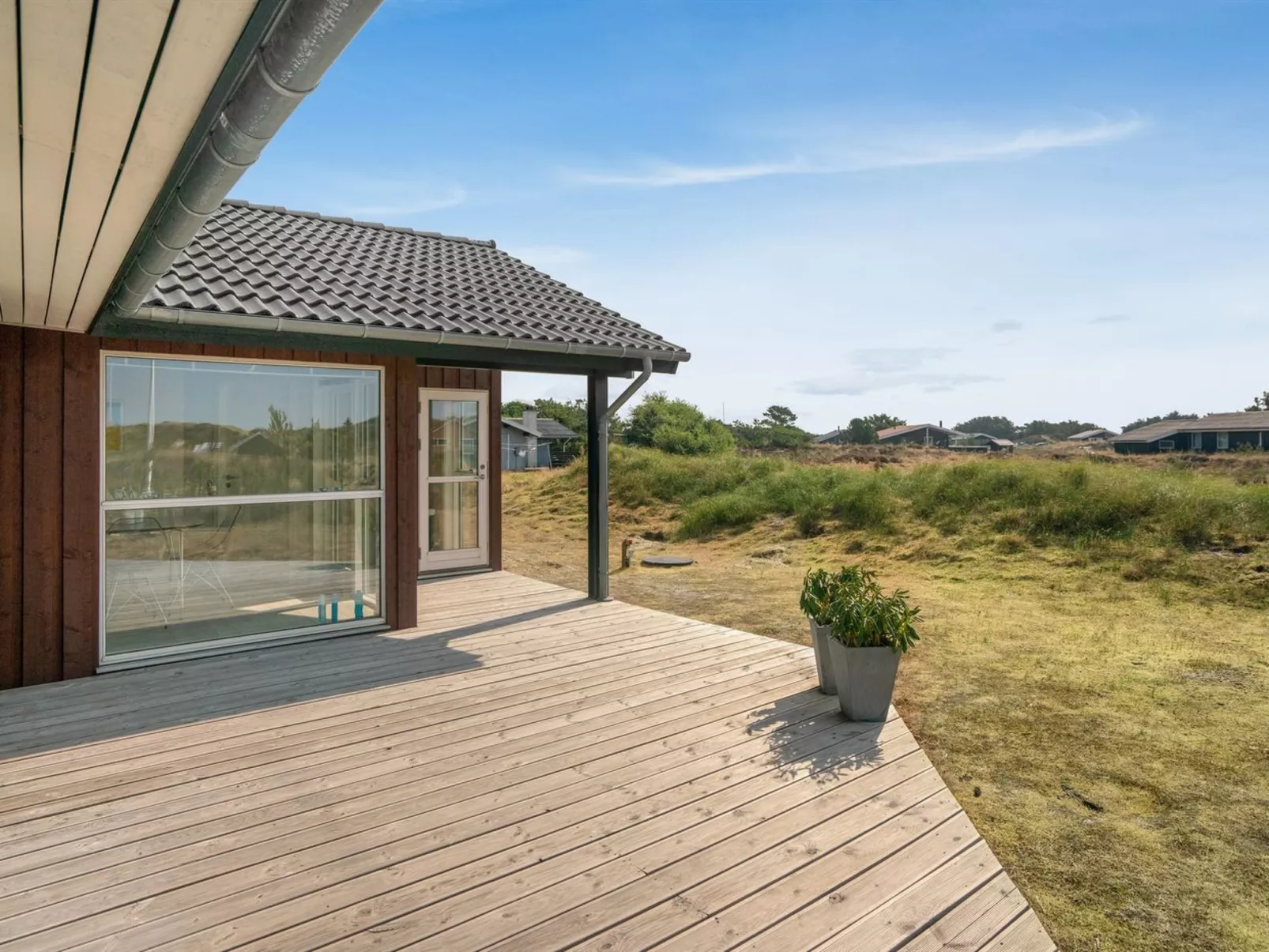 "Tiane" - 800m from the sea-Buiten