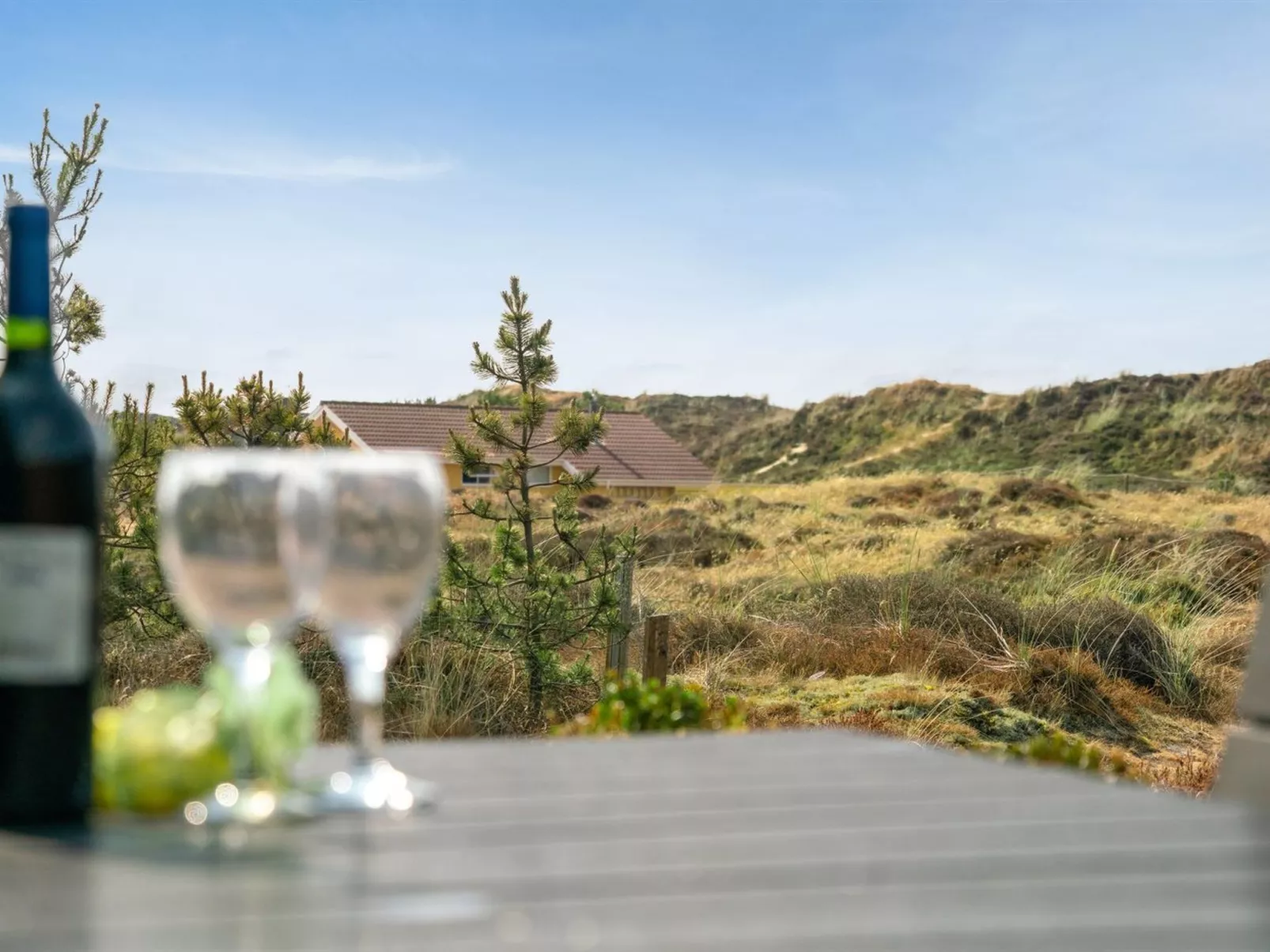 "Tiane" - 800m from the sea-Buiten
