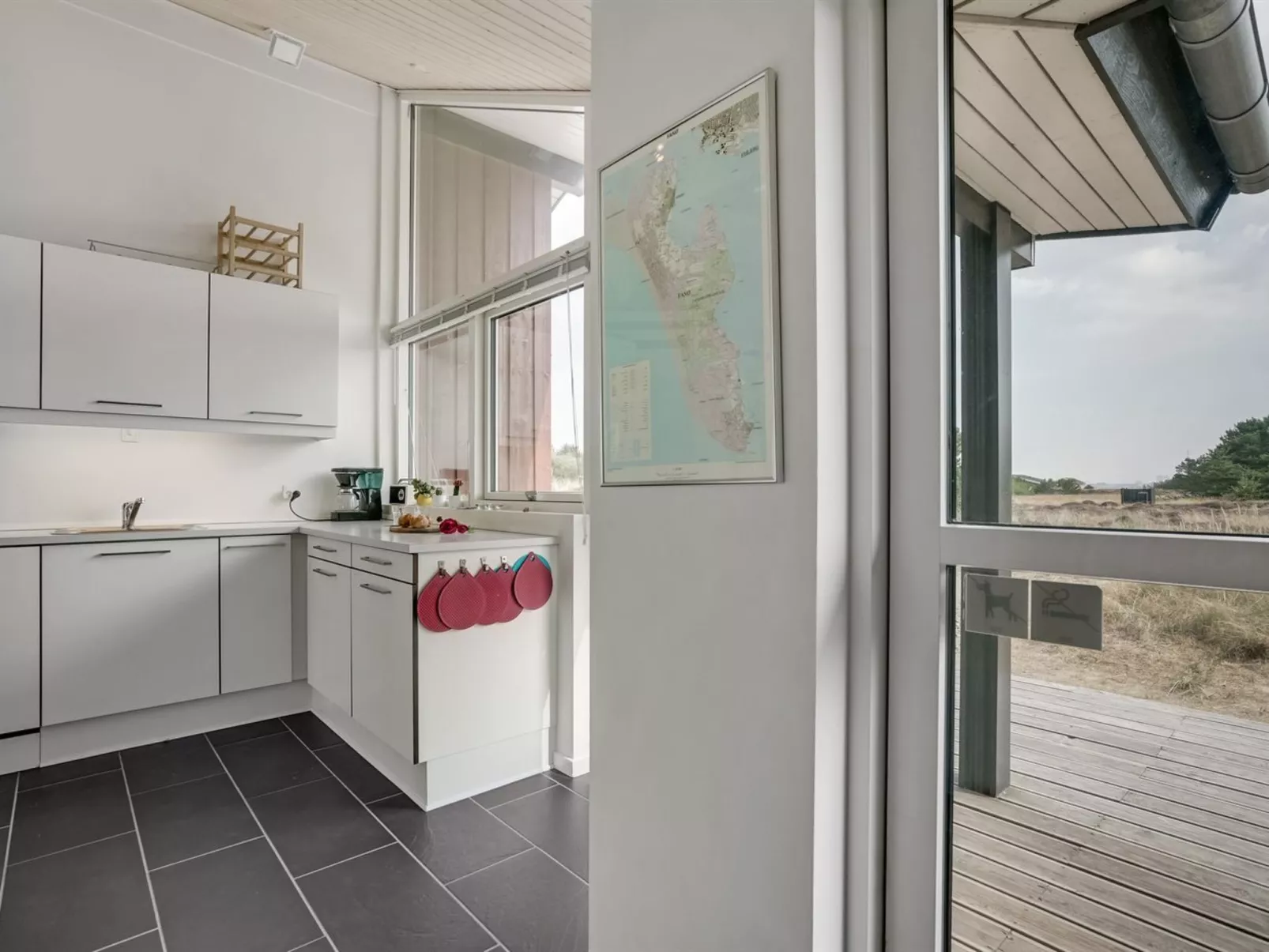 "Tiane" - 800m from the sea-Binnen