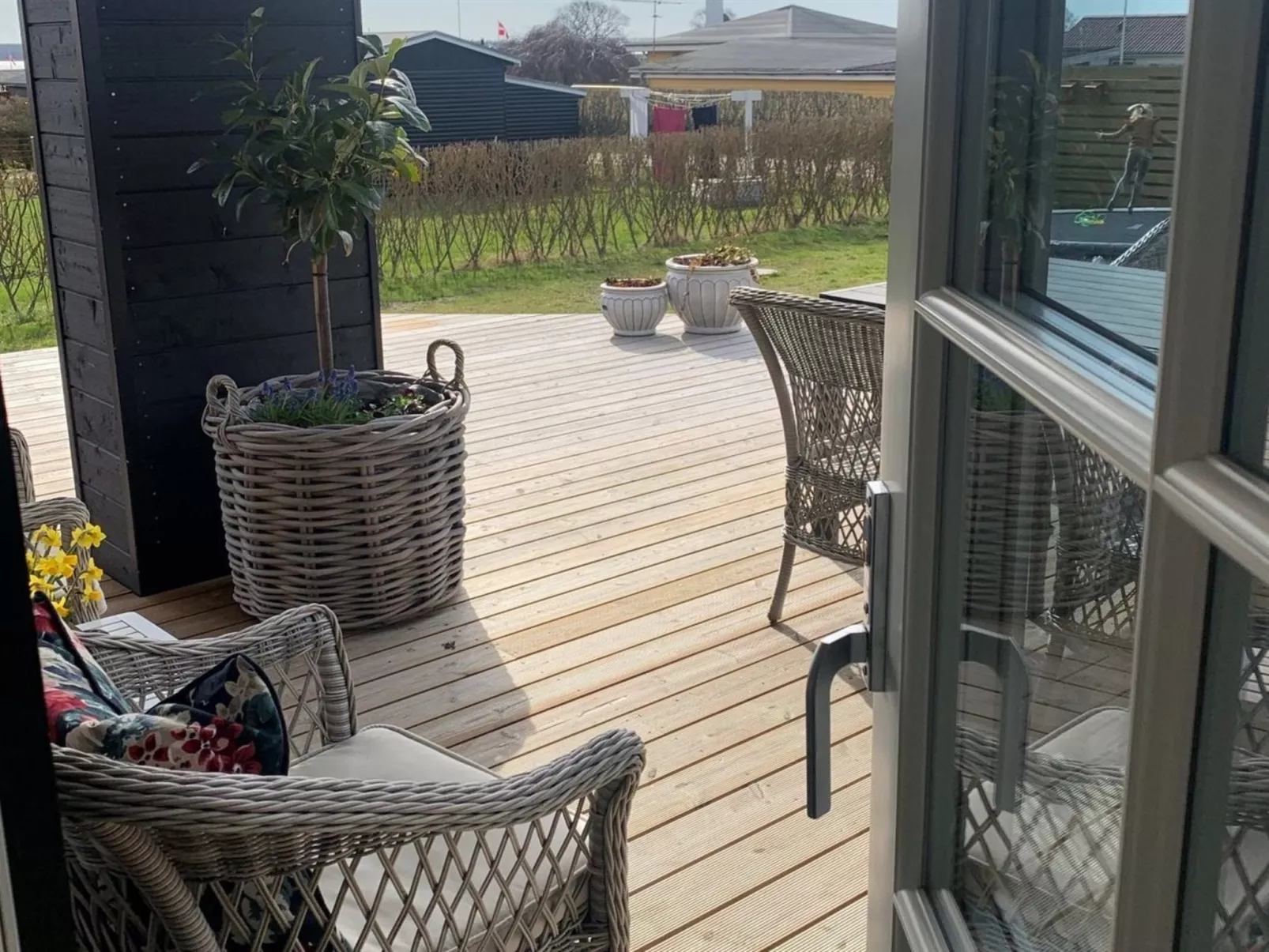 "Ovine" - 300m from the sea-Binnen