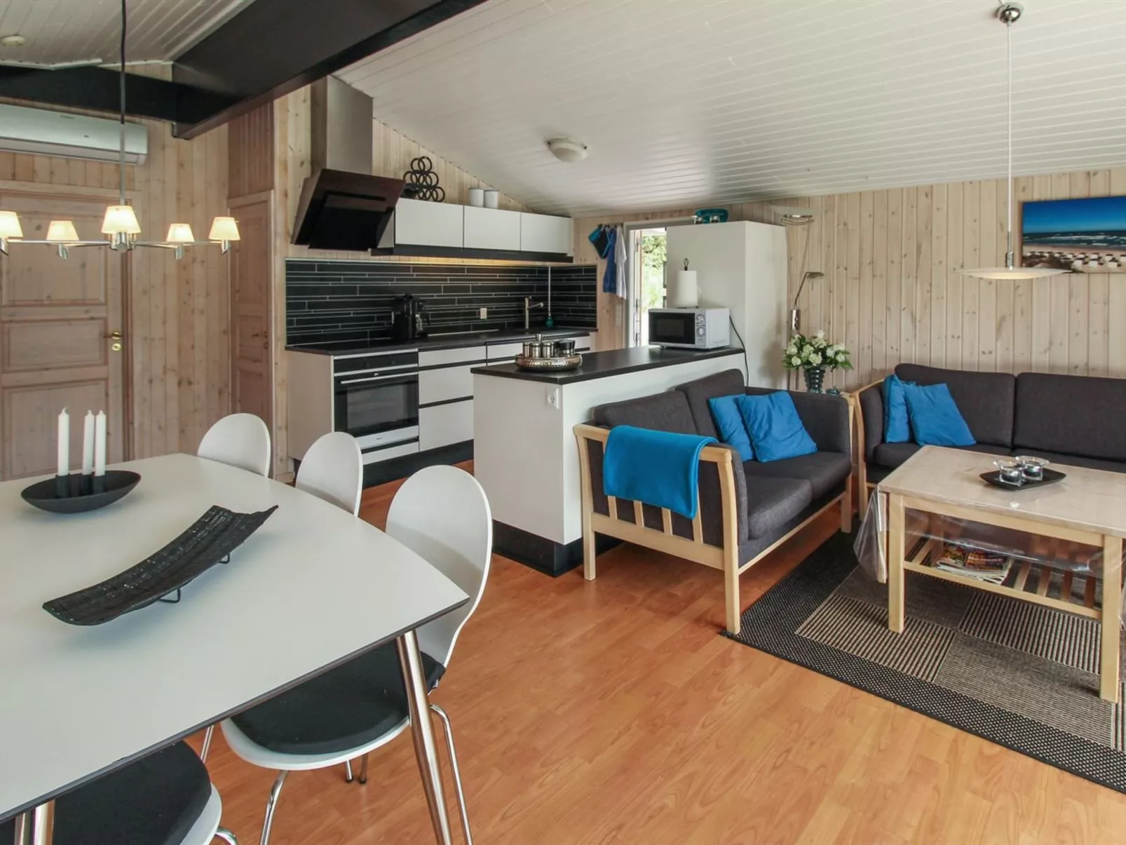 "Brunetta" - 800m from the sea-Binnen