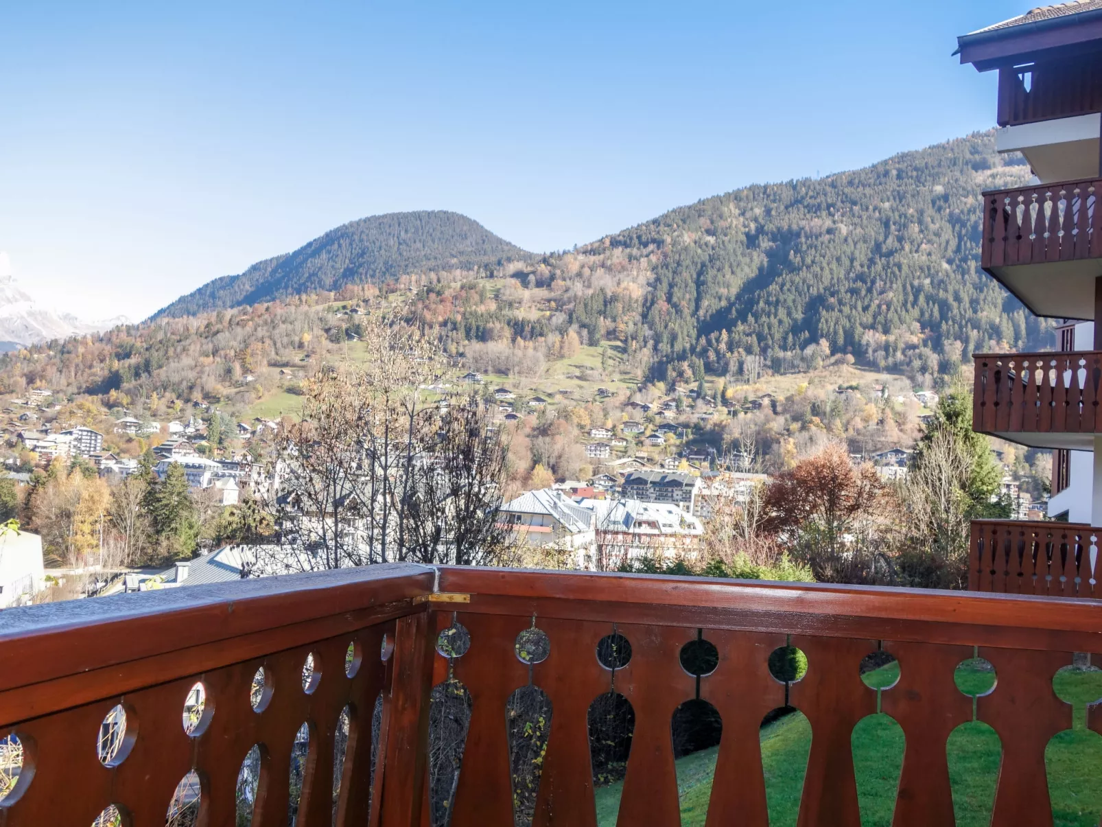 Chalet les pistes-Buiten