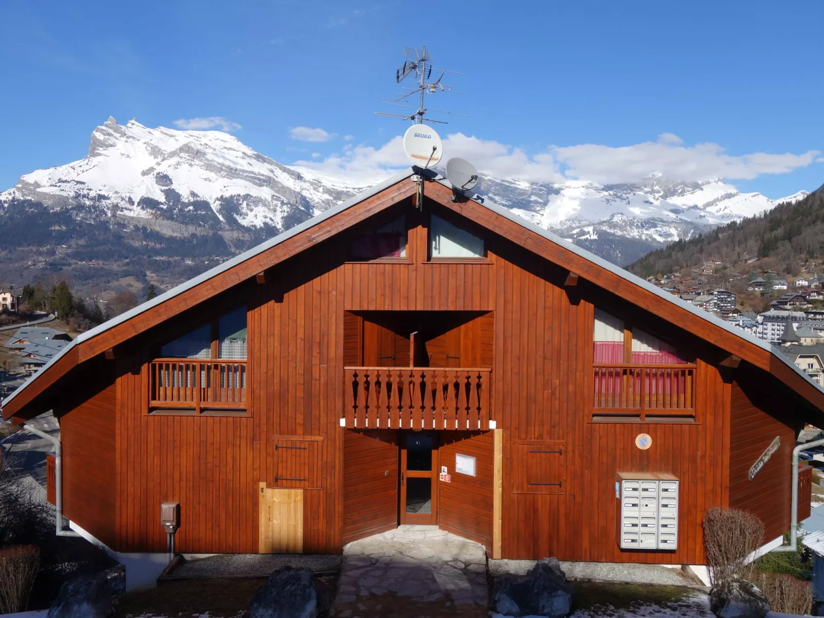 Chalet les pistes-Buiten