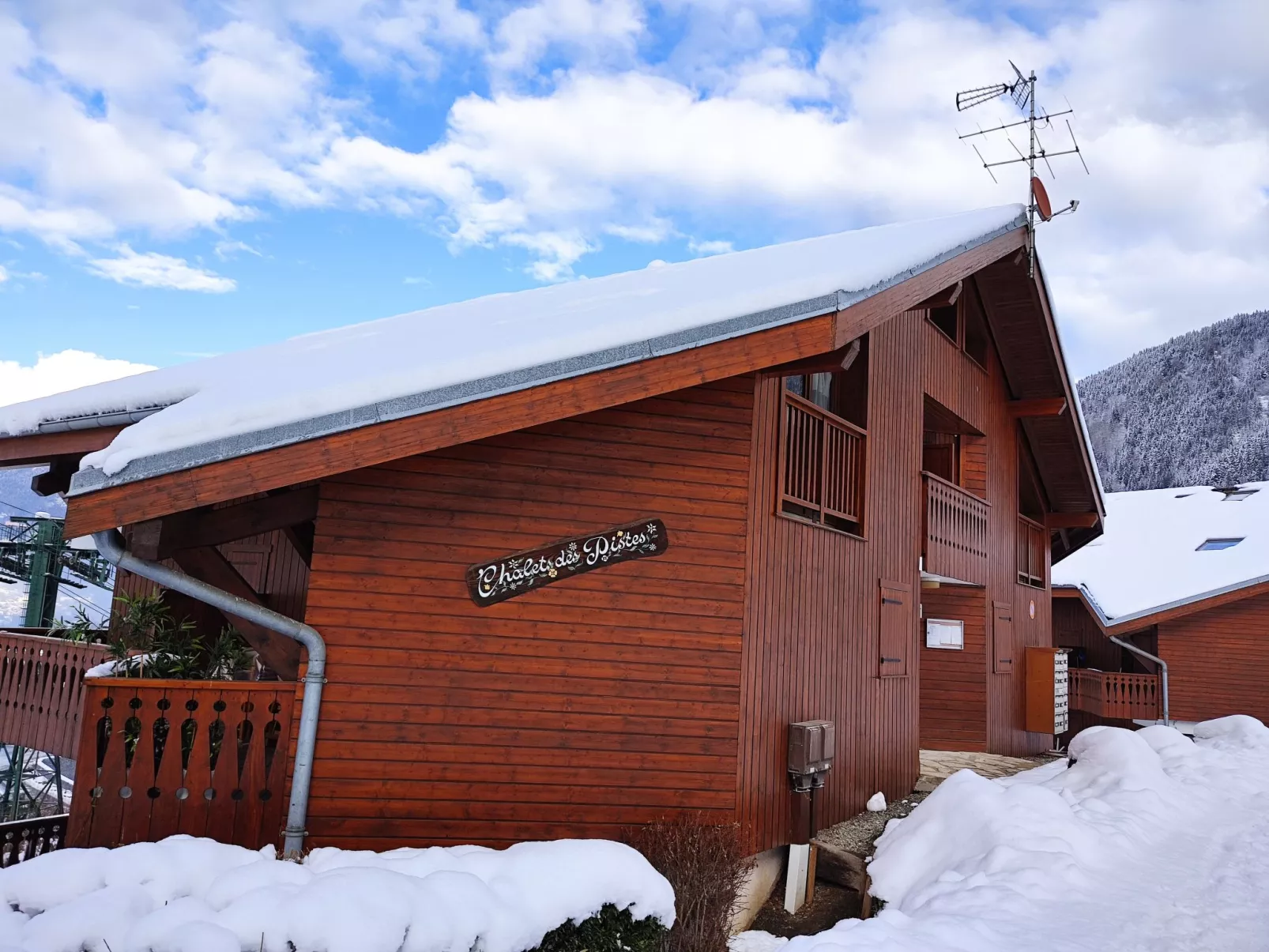 Chalet les pistes-Buiten