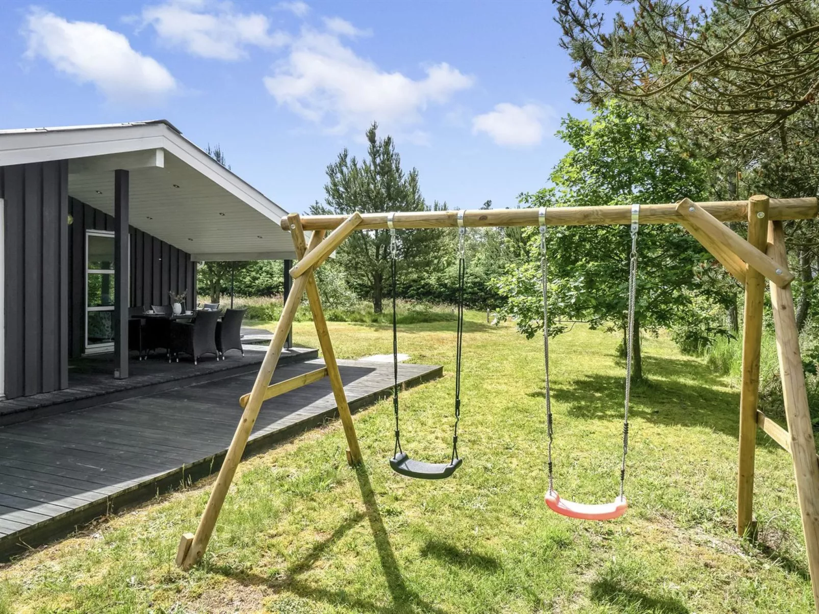 "Ajten" - 150m from the sea-Buiten
