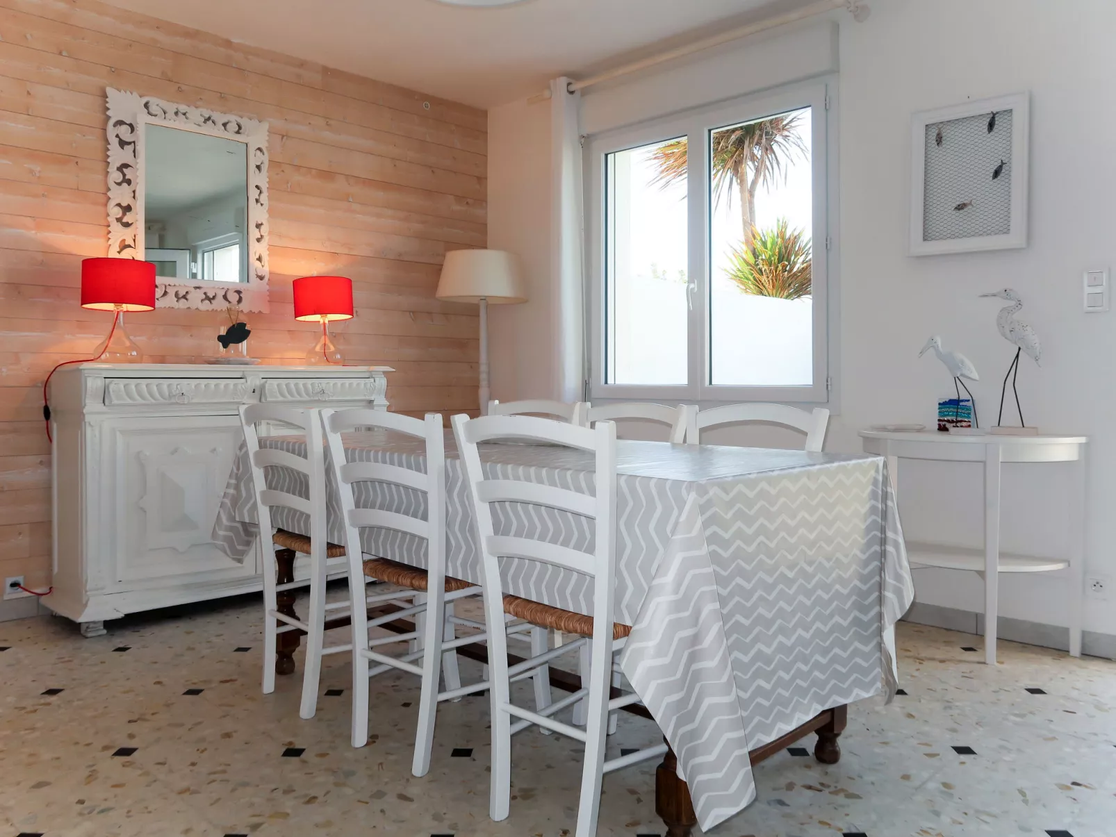 Rendez-vous à la plage-Binnen