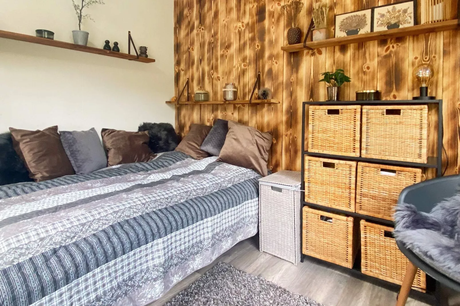 Authentieke vakantiewoning in Hemmet met serre-Binnen