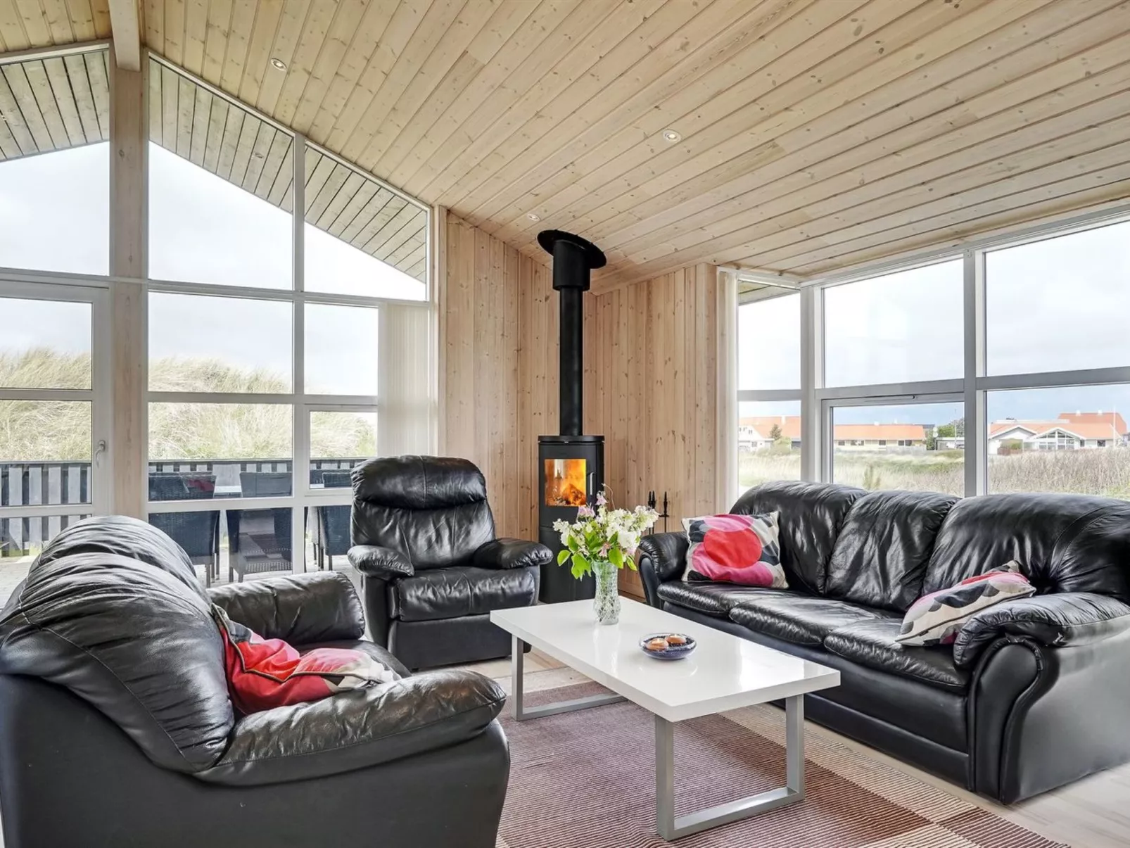 "Frido" - 400m from the sea-Binnen
