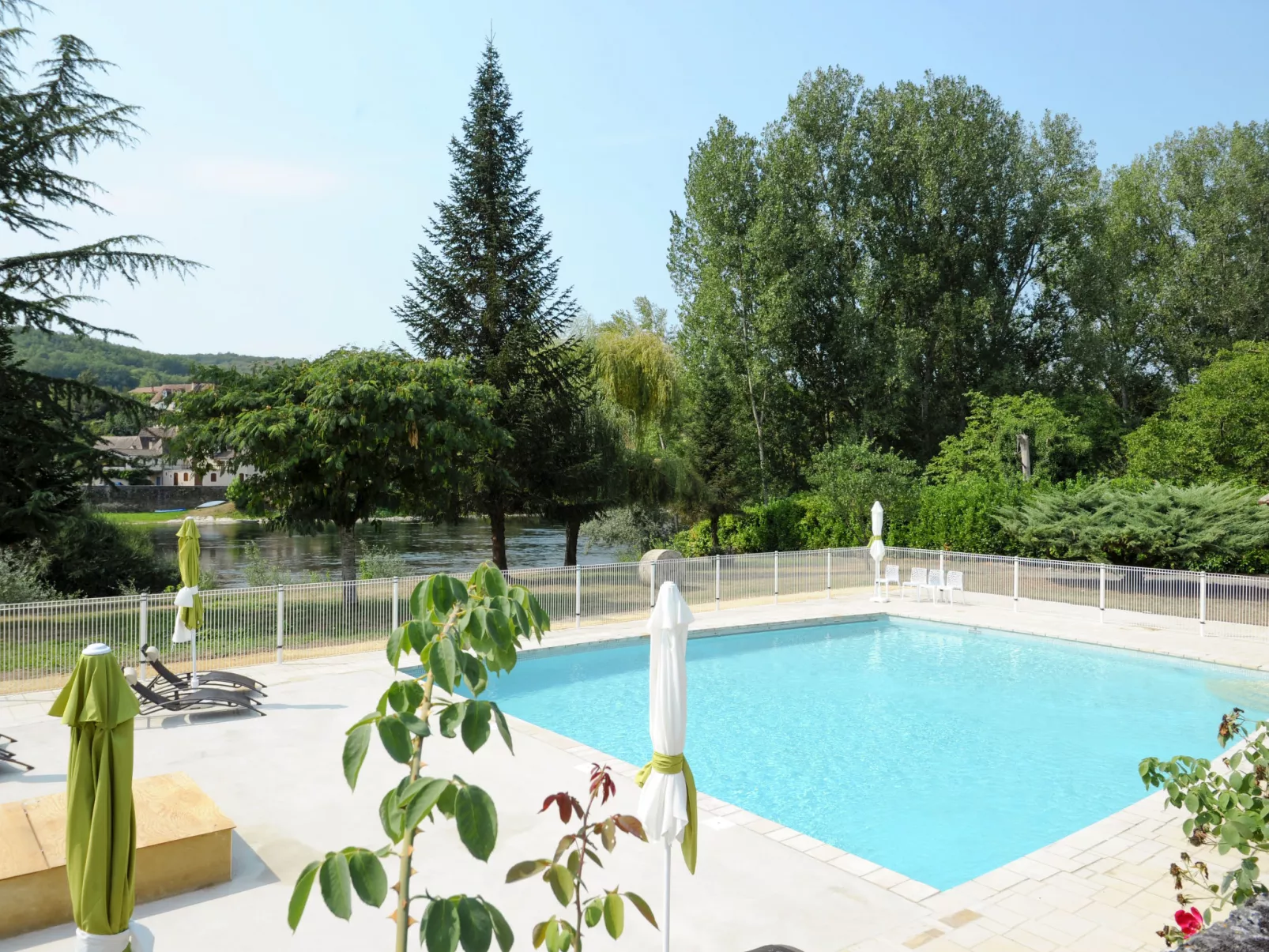 Le Clos des Rives-Buiten