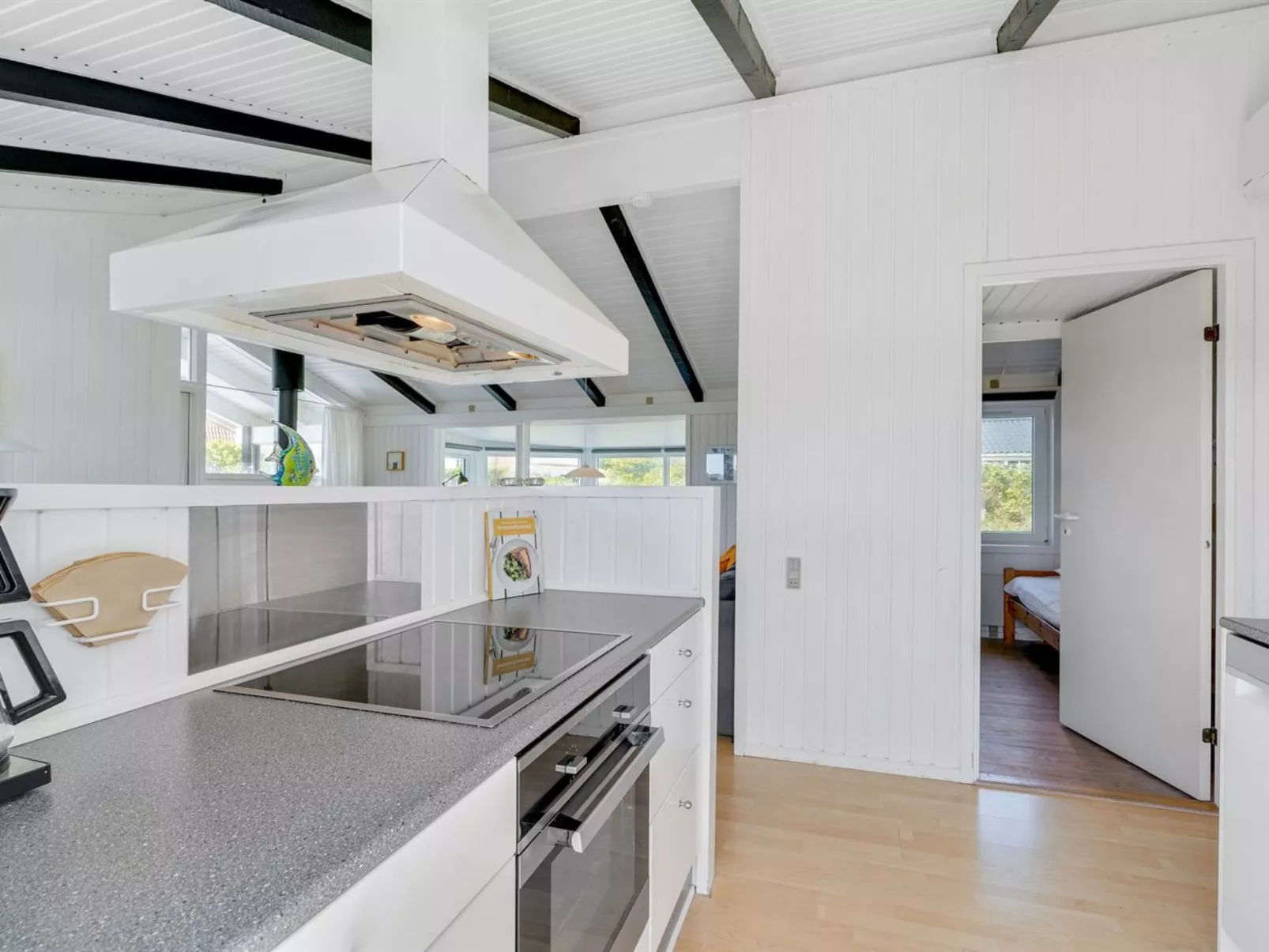 "Gerlis" - 75m from the sea-Binnen