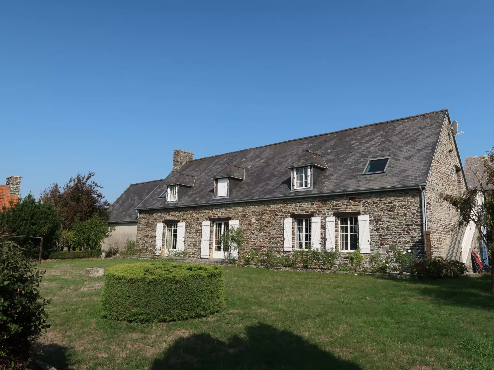 La Longère-Buiten
