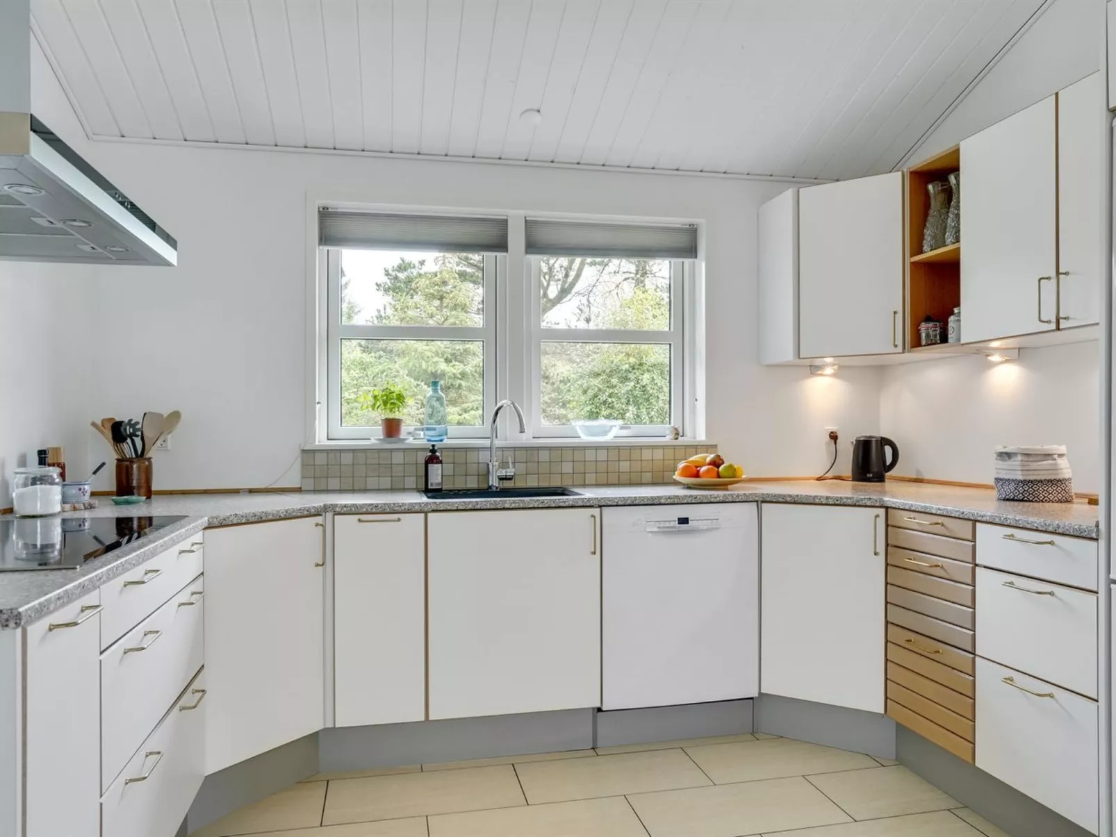 "Onta" - 900m from the sea-Binnen