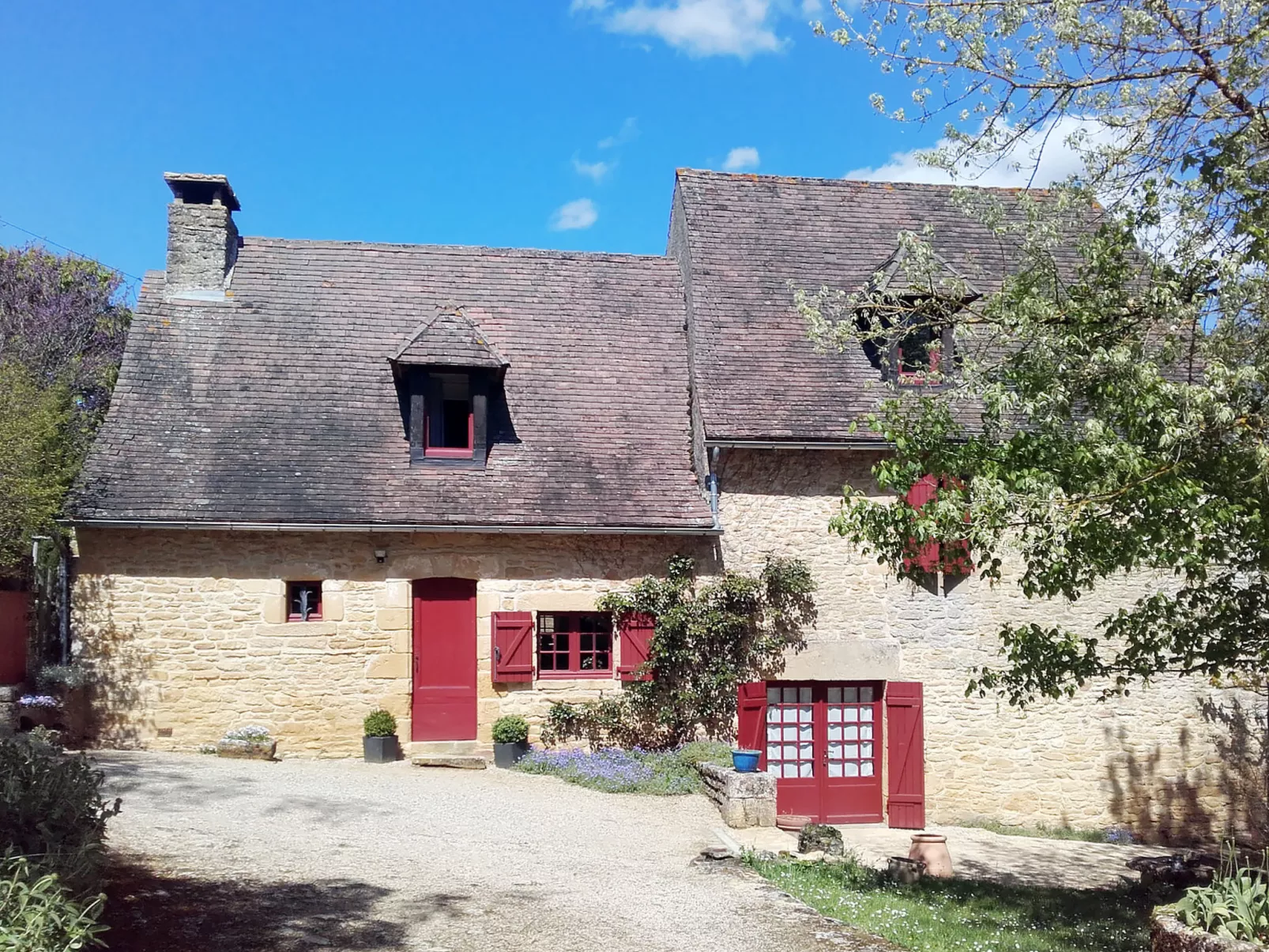 Maison Rouge (AMA202)-Buiten