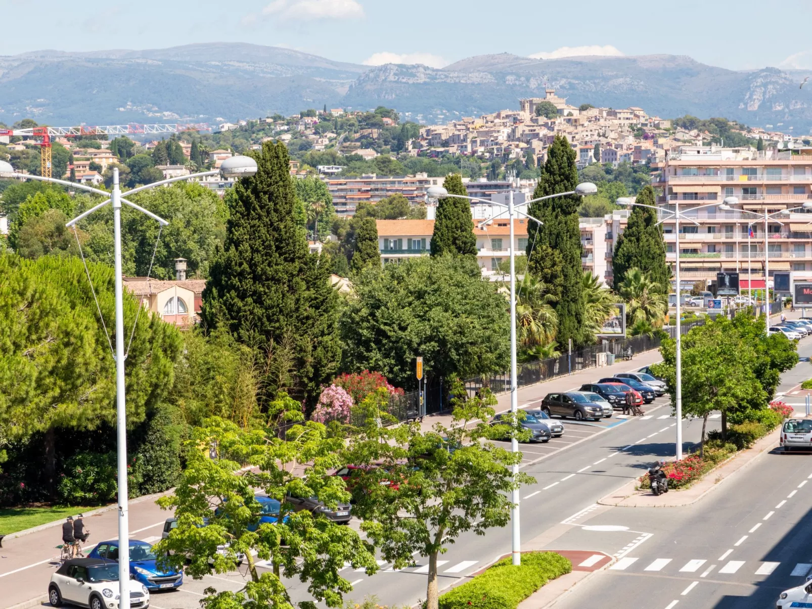 L'Auteuil-Buiten