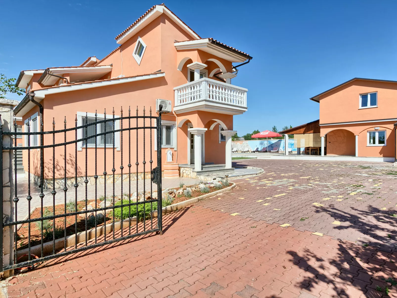 VIlla Eldina-Buiten