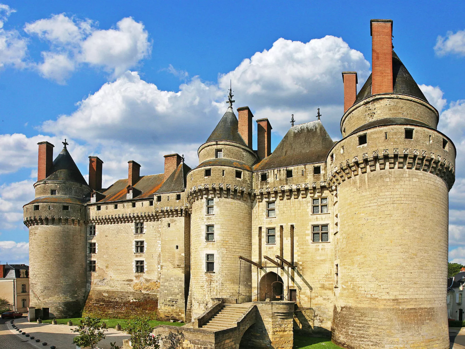 Les Landes du Chinonais-Omgeving