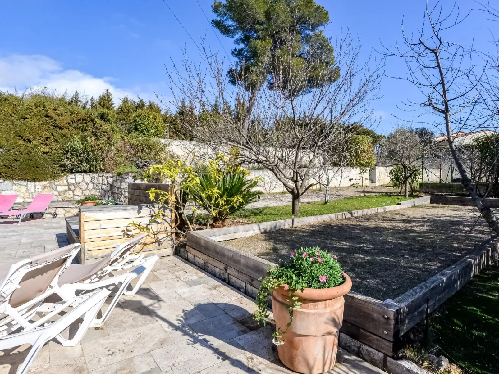 Le mas provencal-Buiten