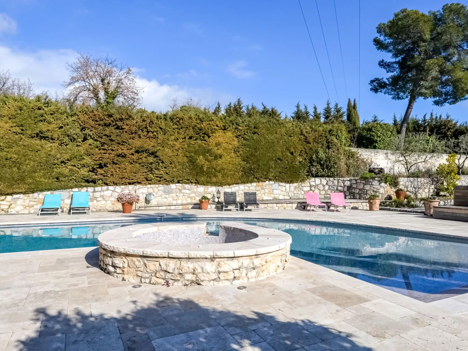 Le mas provencal-Buiten